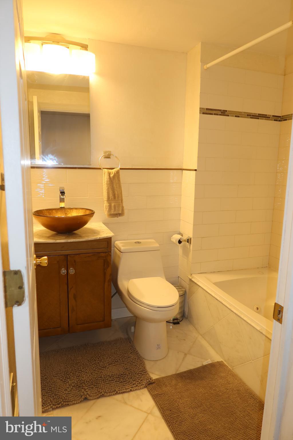 NORTHERN LIBERTIES - Residential Lease