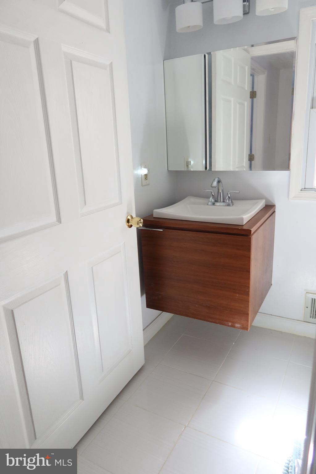 NORTHERN LIBERTIES - Residential Lease