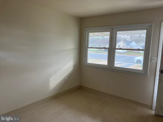 MANOKIN GLEN - Residential