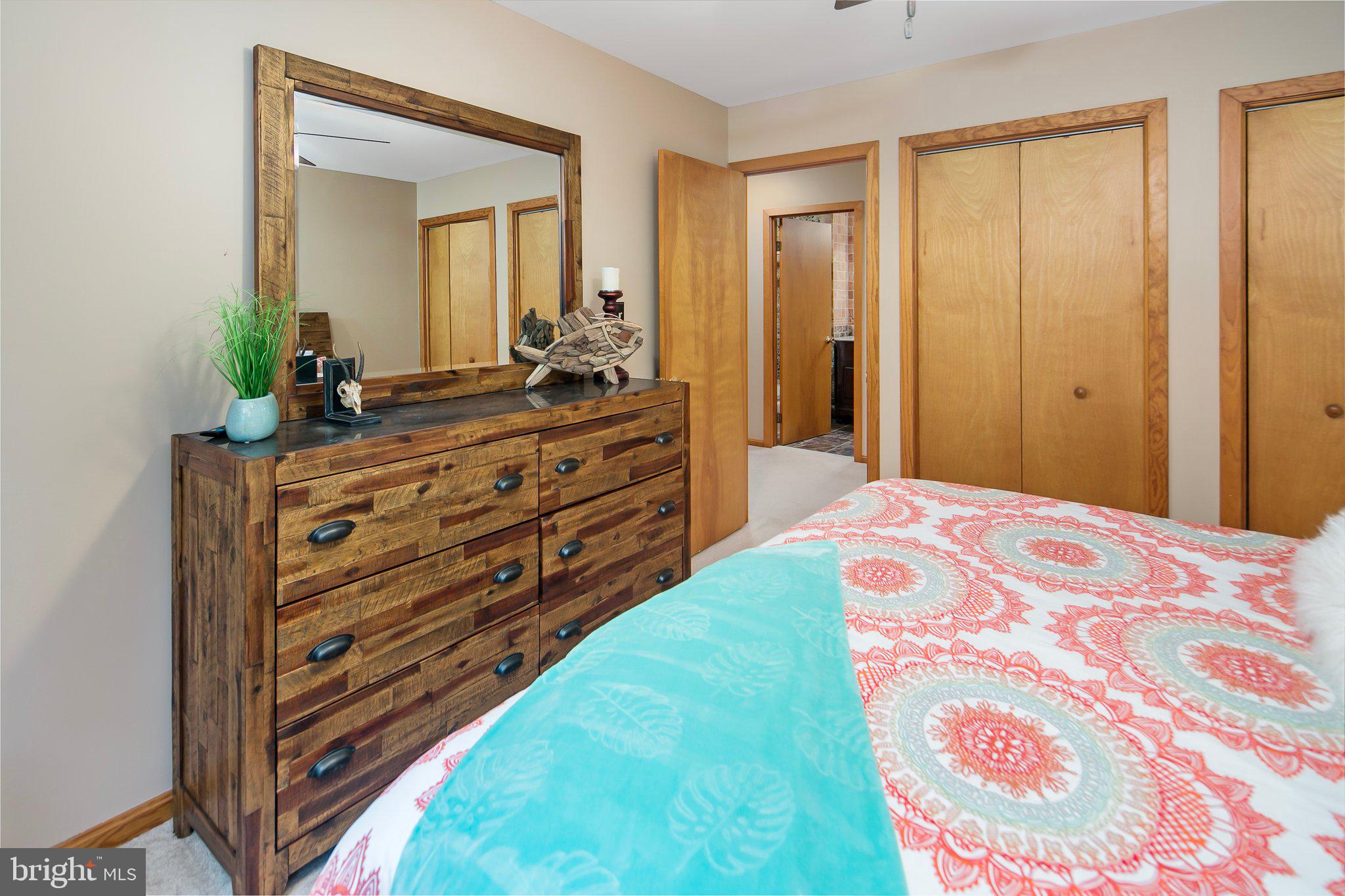 POULSEN HEIGHTS - Residential