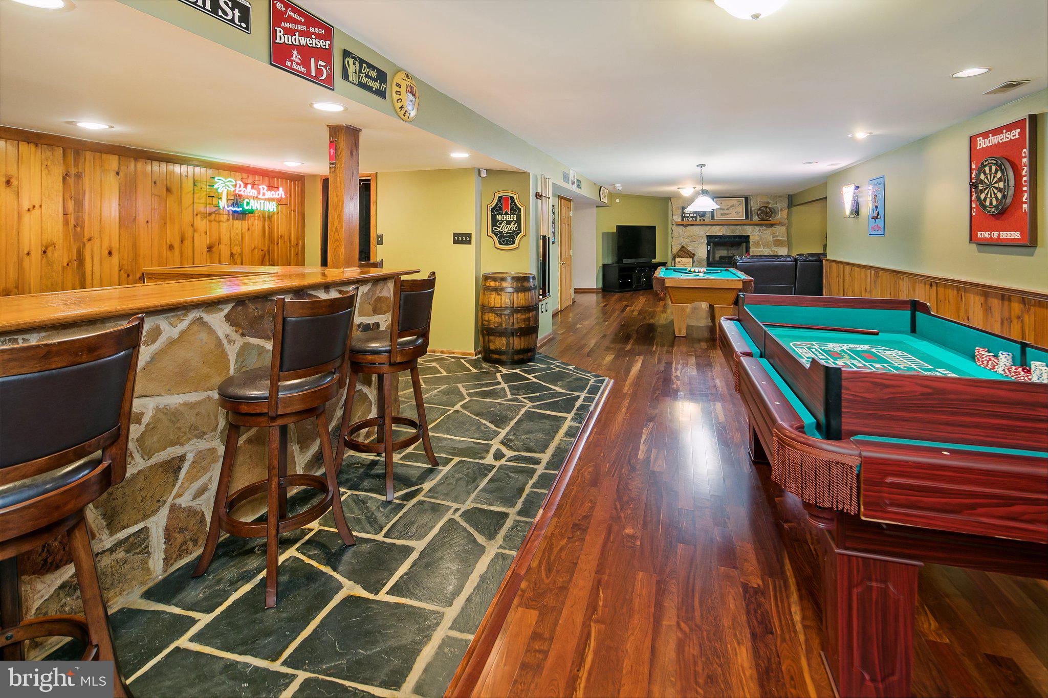 POULSEN HEIGHTS - Residential