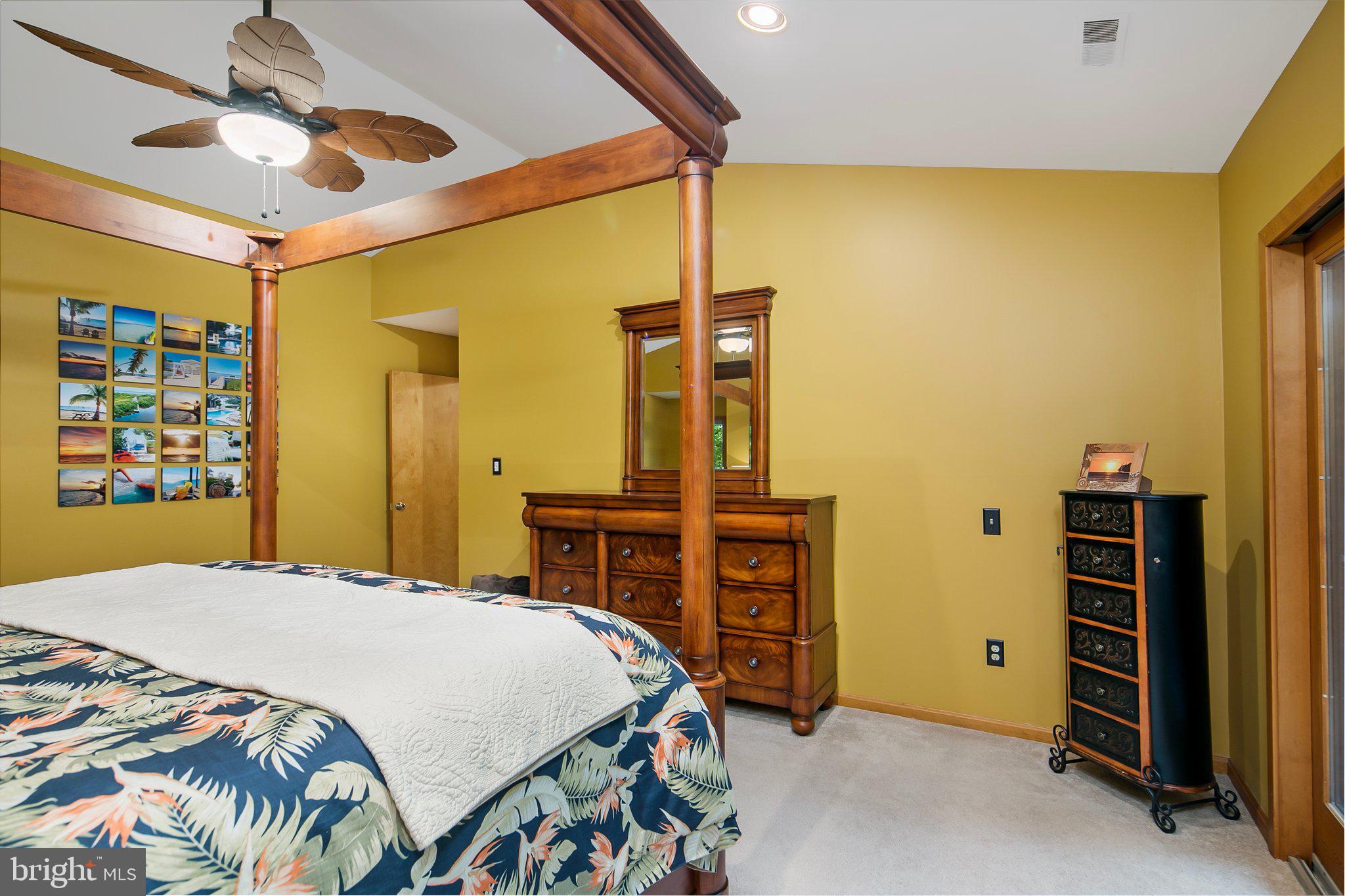 POULSEN HEIGHTS - Residential