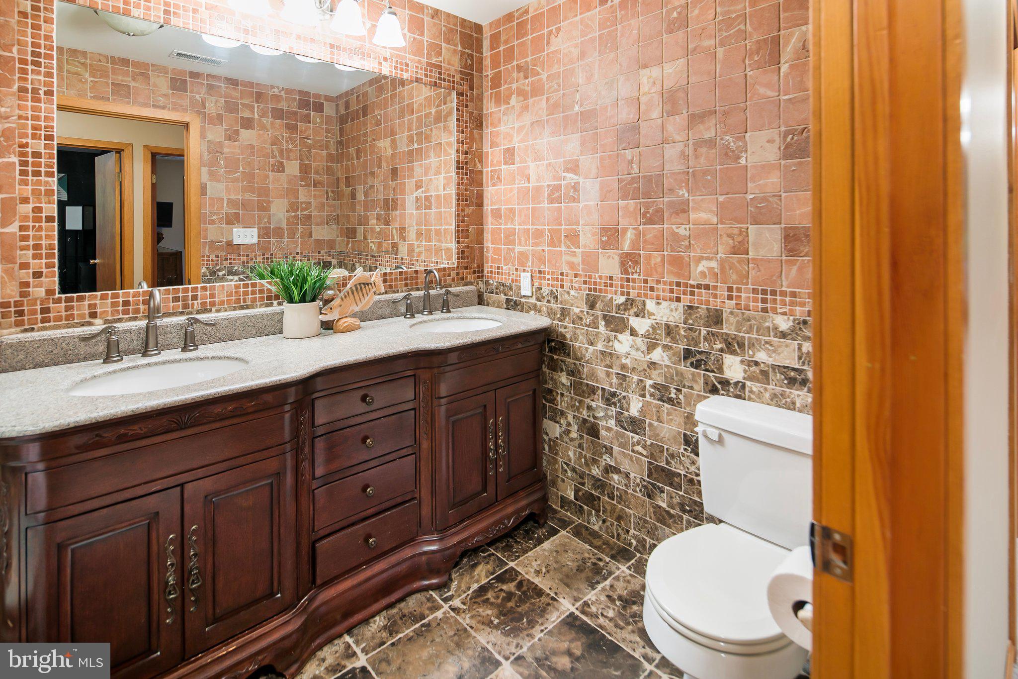 POULSEN HEIGHTS - Residential