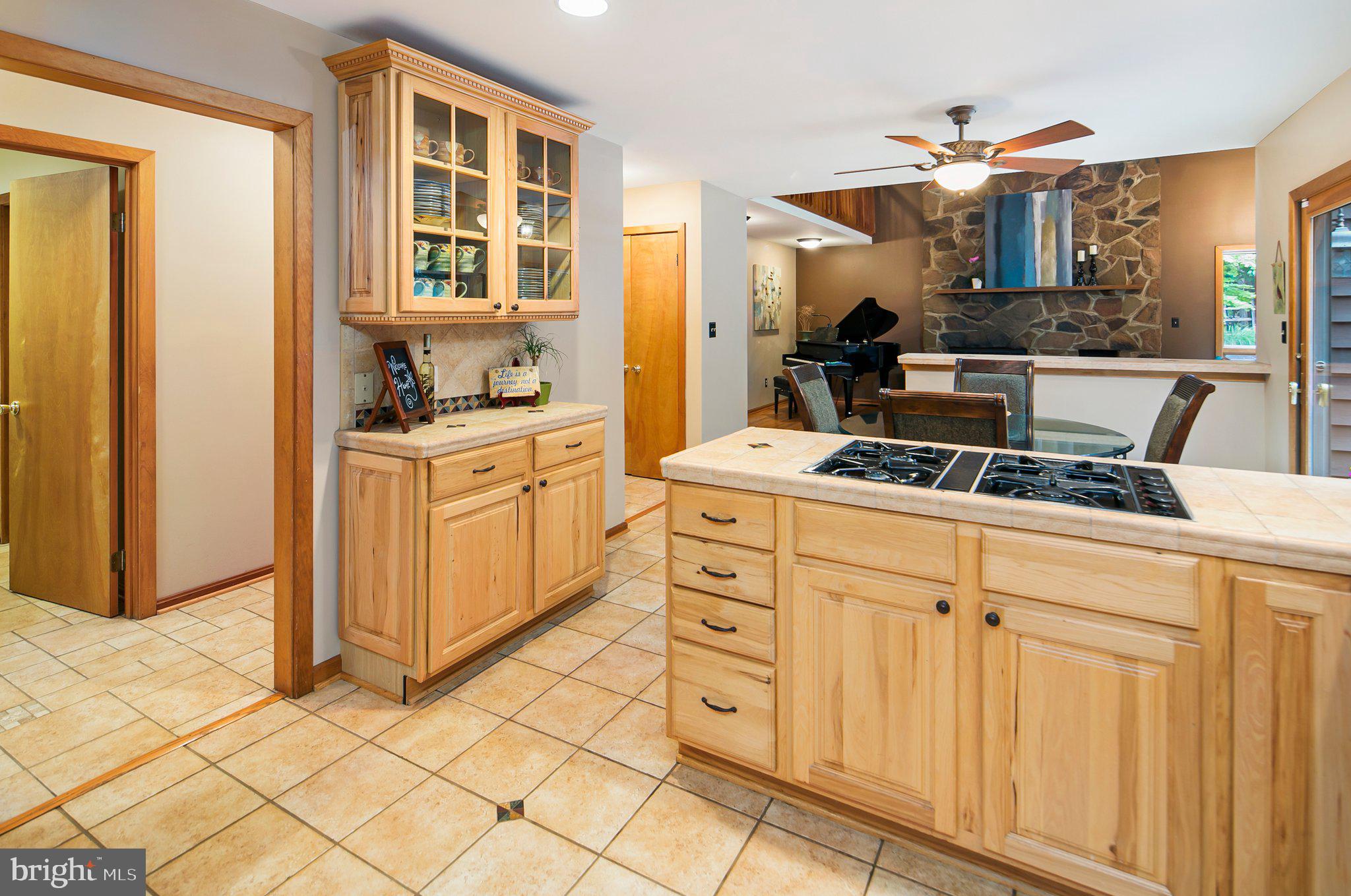 POULSEN HEIGHTS - Residential