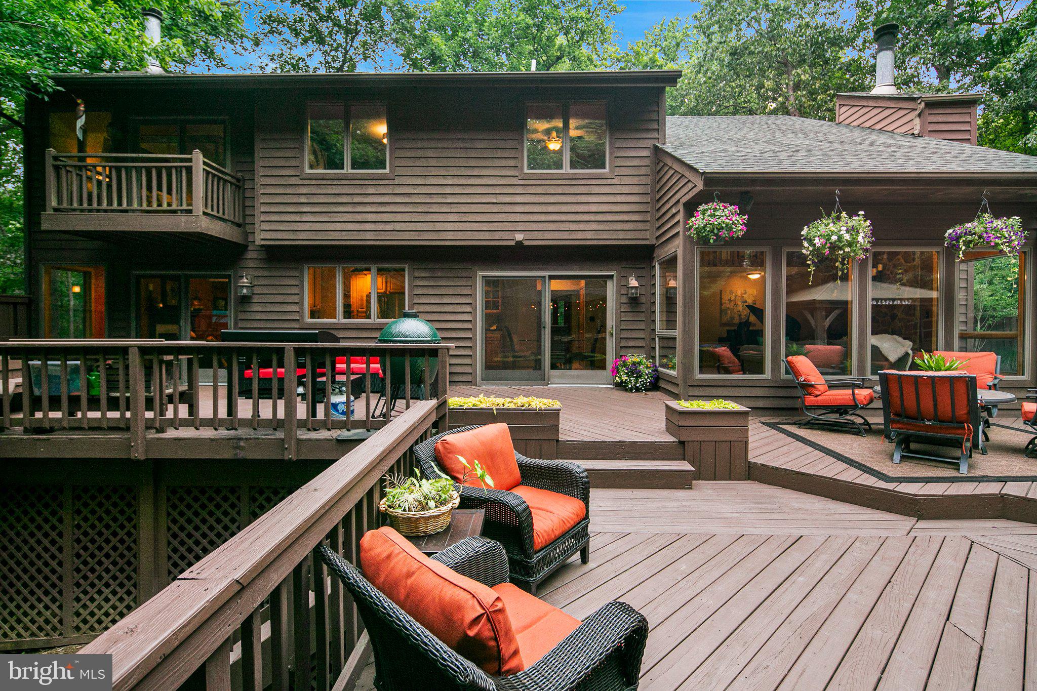 POULSEN HEIGHTS - Residential