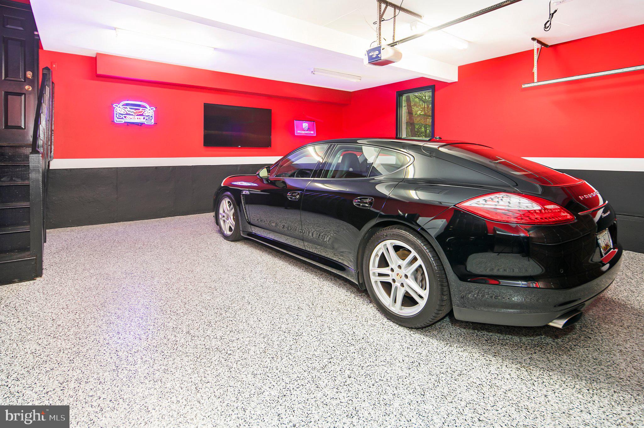 POULSEN HEIGHTS - Residential