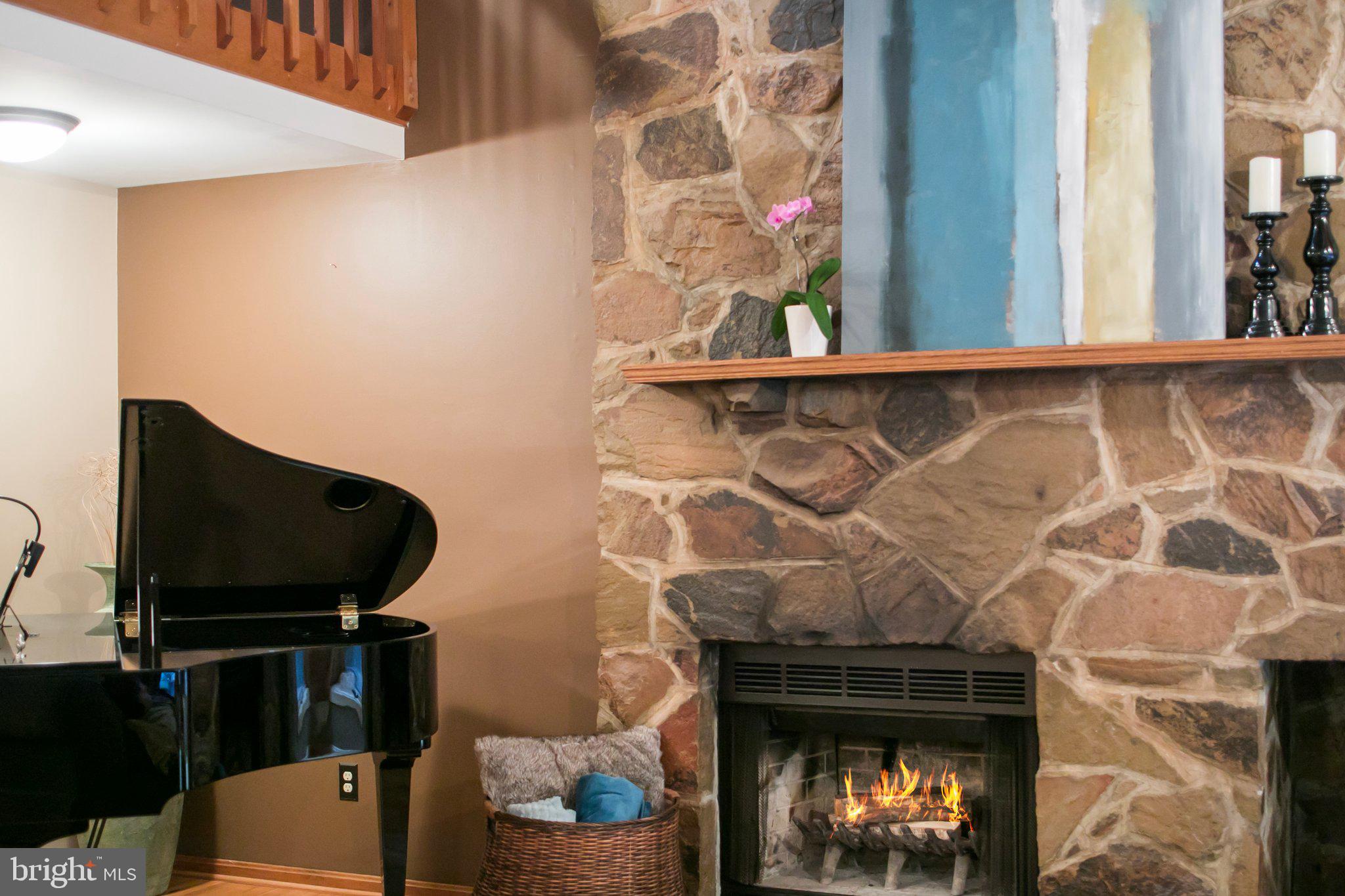 POULSEN HEIGHTS - Residential