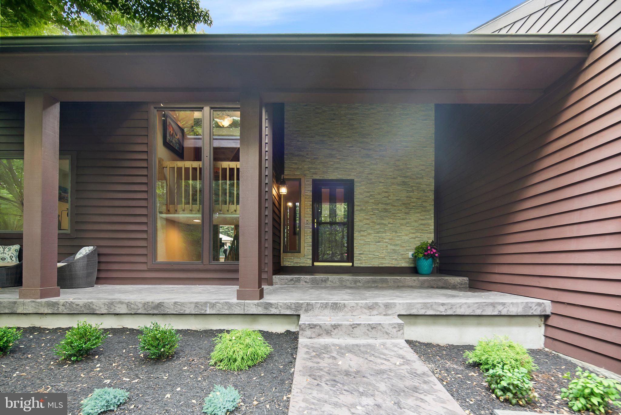 POULSEN HEIGHTS - Residential