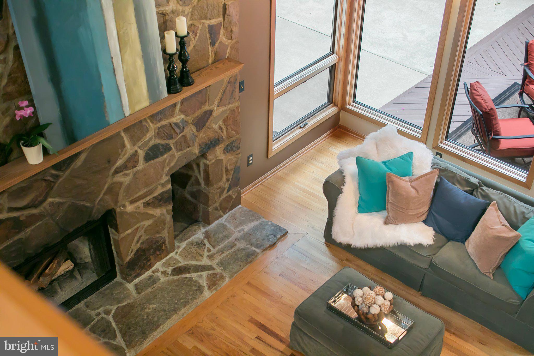 POULSEN HEIGHTS - Residential