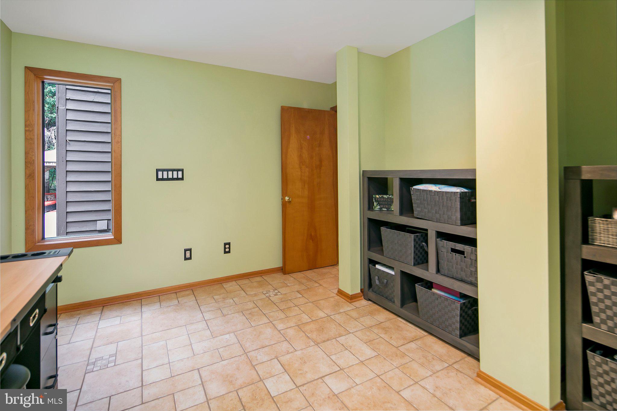 POULSEN HEIGHTS - Residential