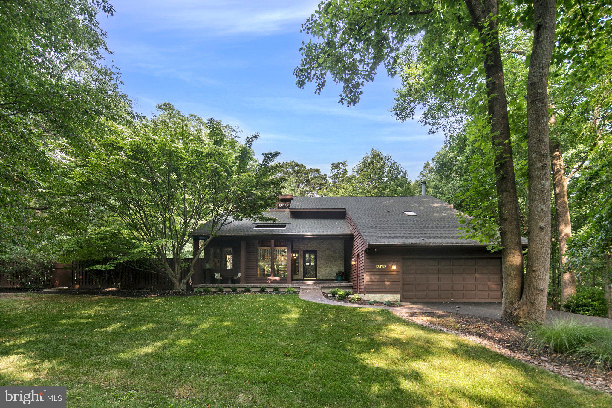 POULSEN HEIGHTS - Residential