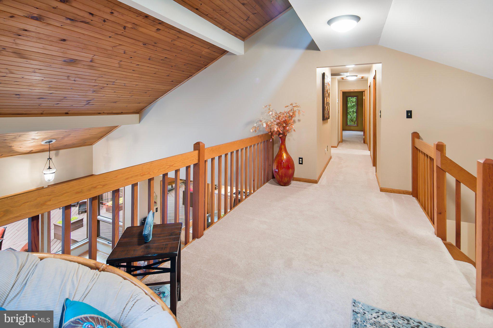 POULSEN HEIGHTS - Residential