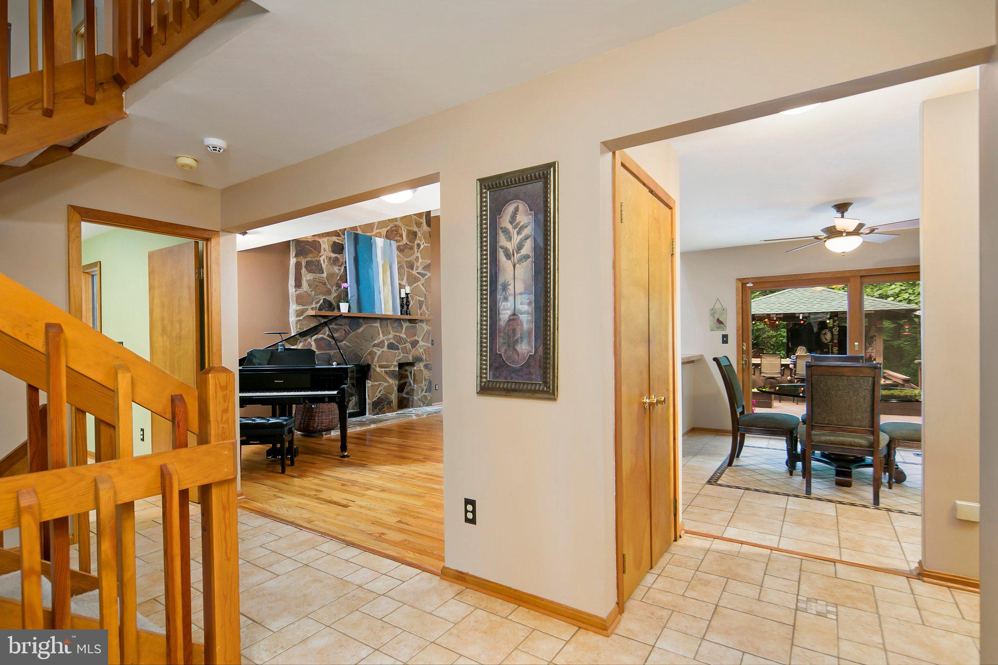 POULSEN HEIGHTS - Residential