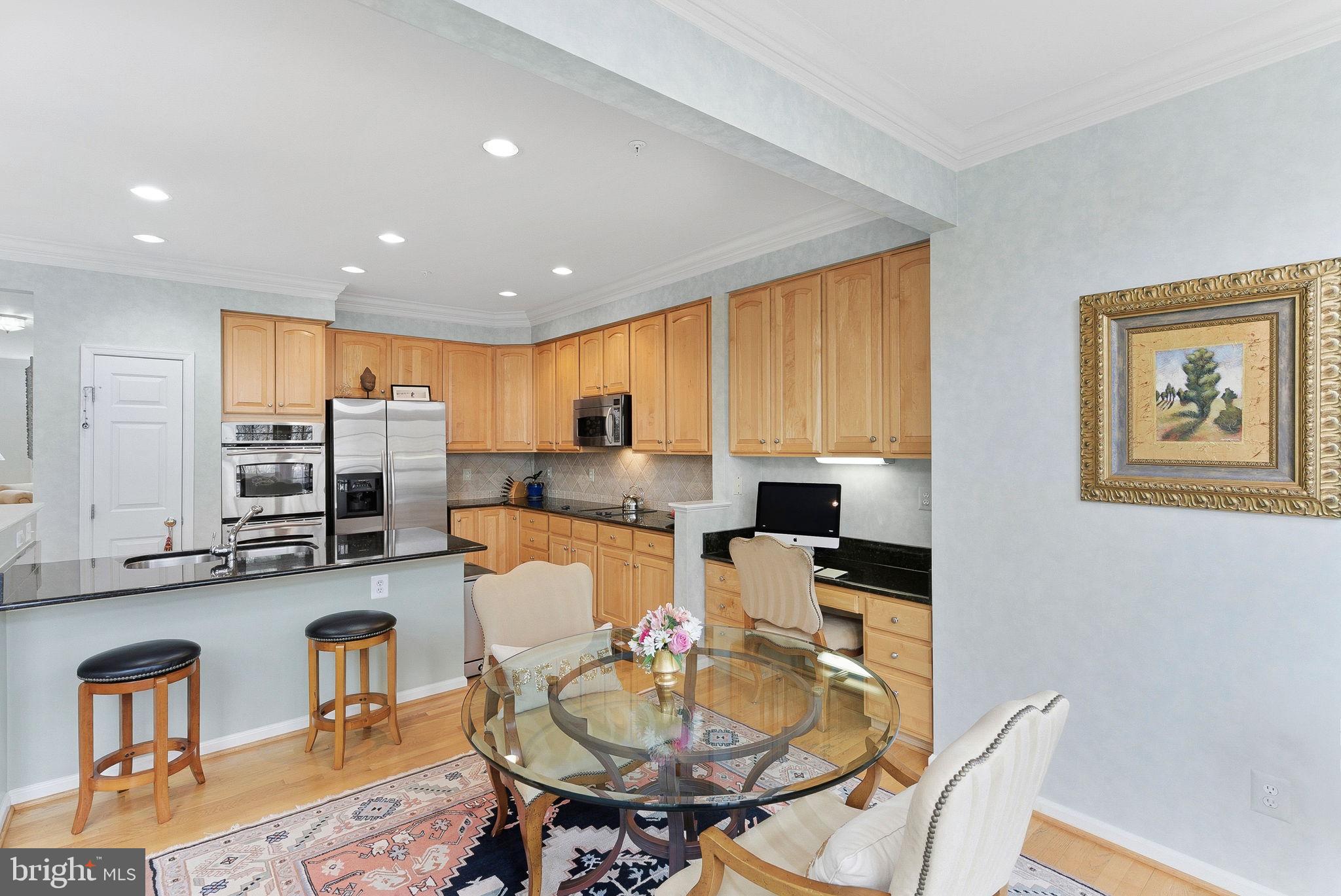 AMBERWOOD - Residential