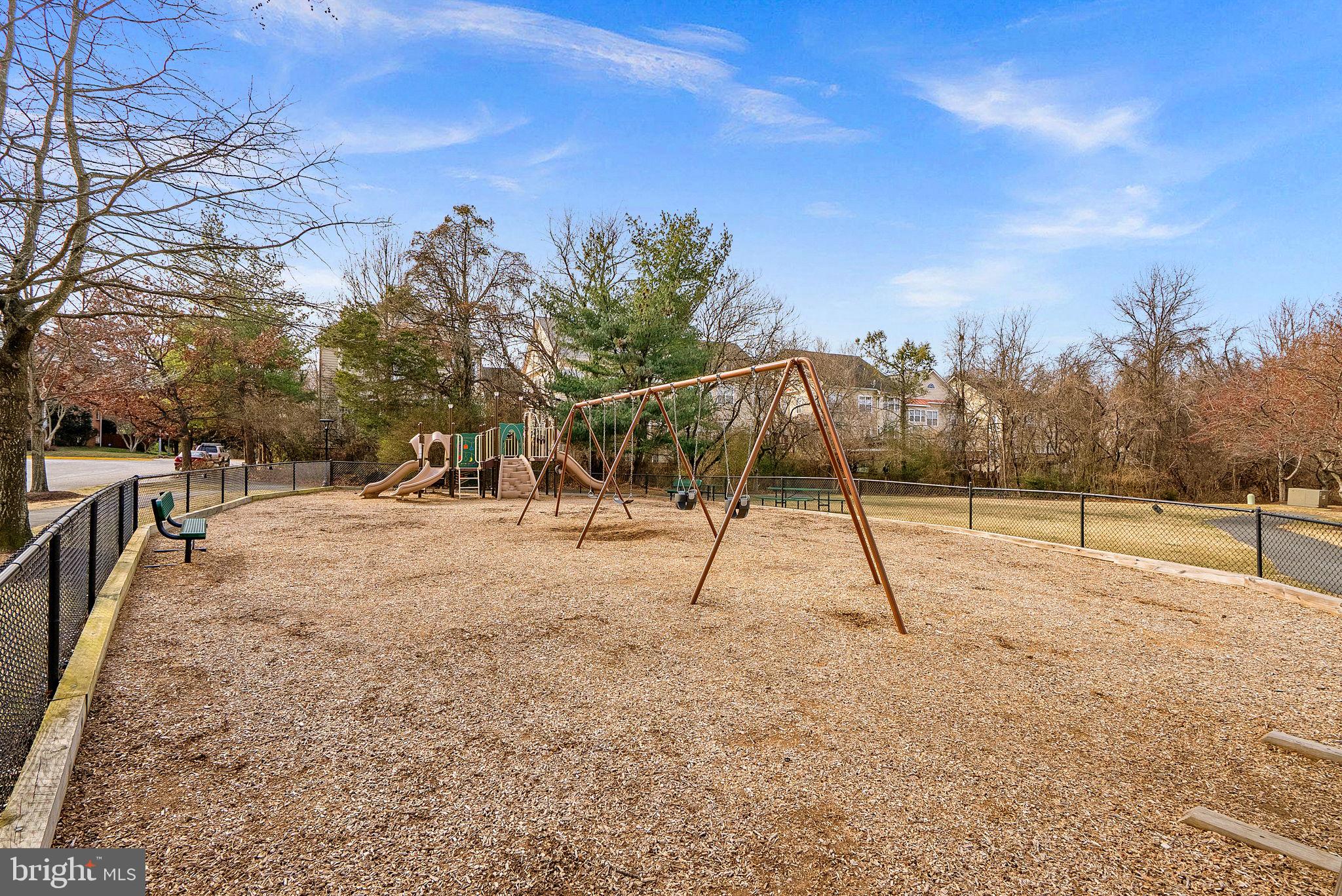 AMBERWOOD - Residential