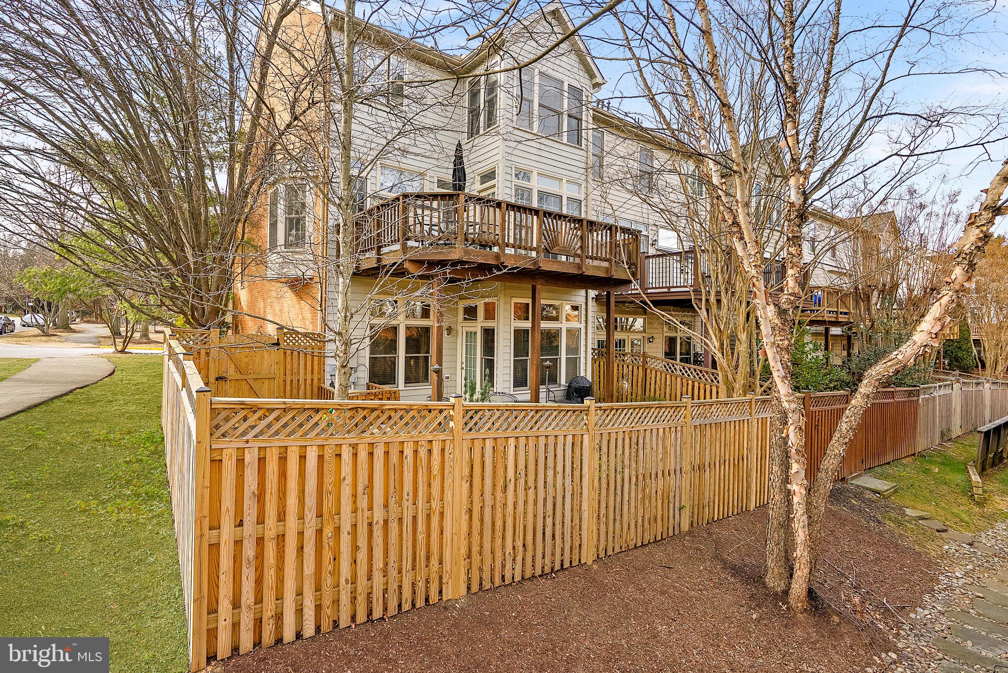 AMBERWOOD - Residential