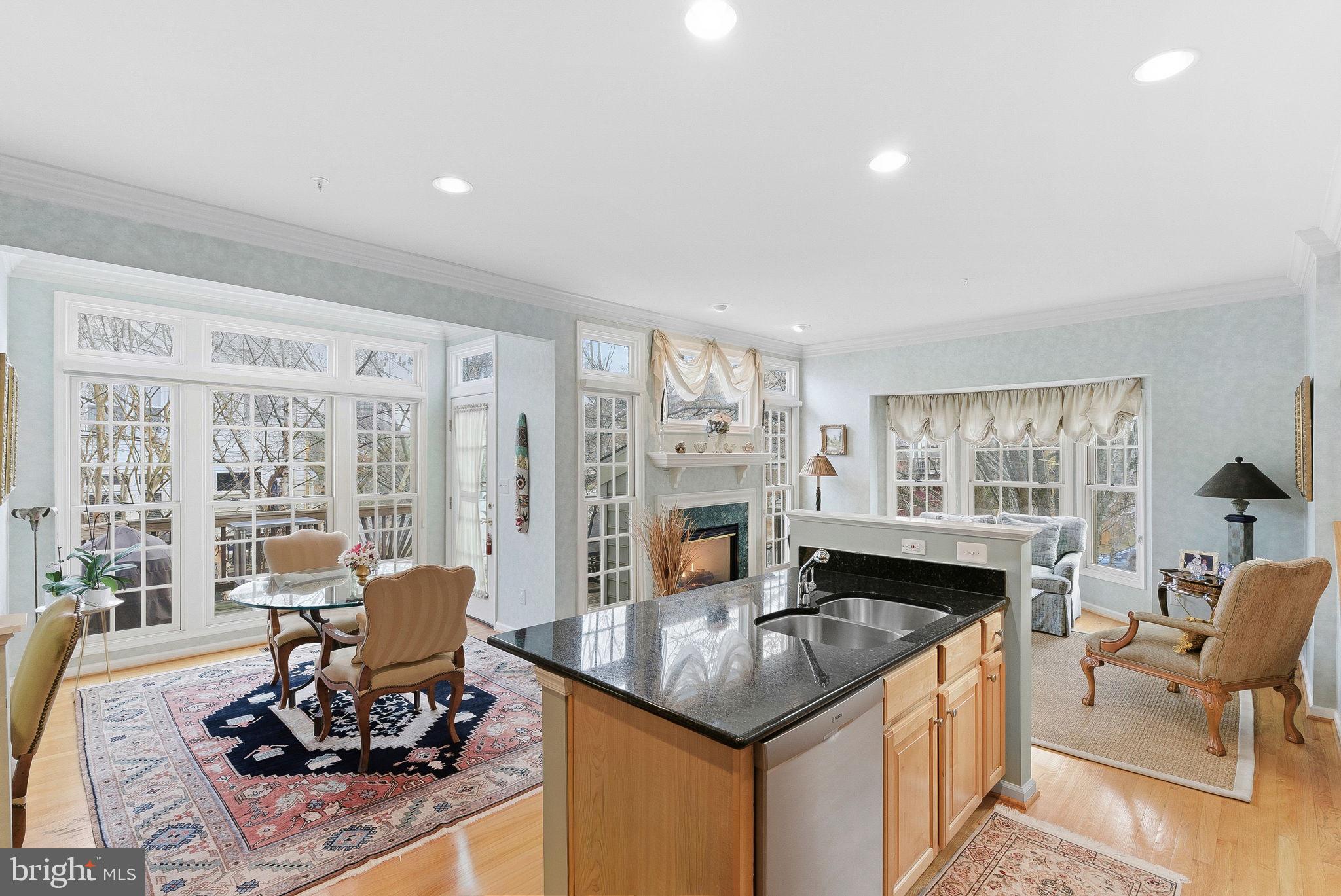 AMBERWOOD - Residential