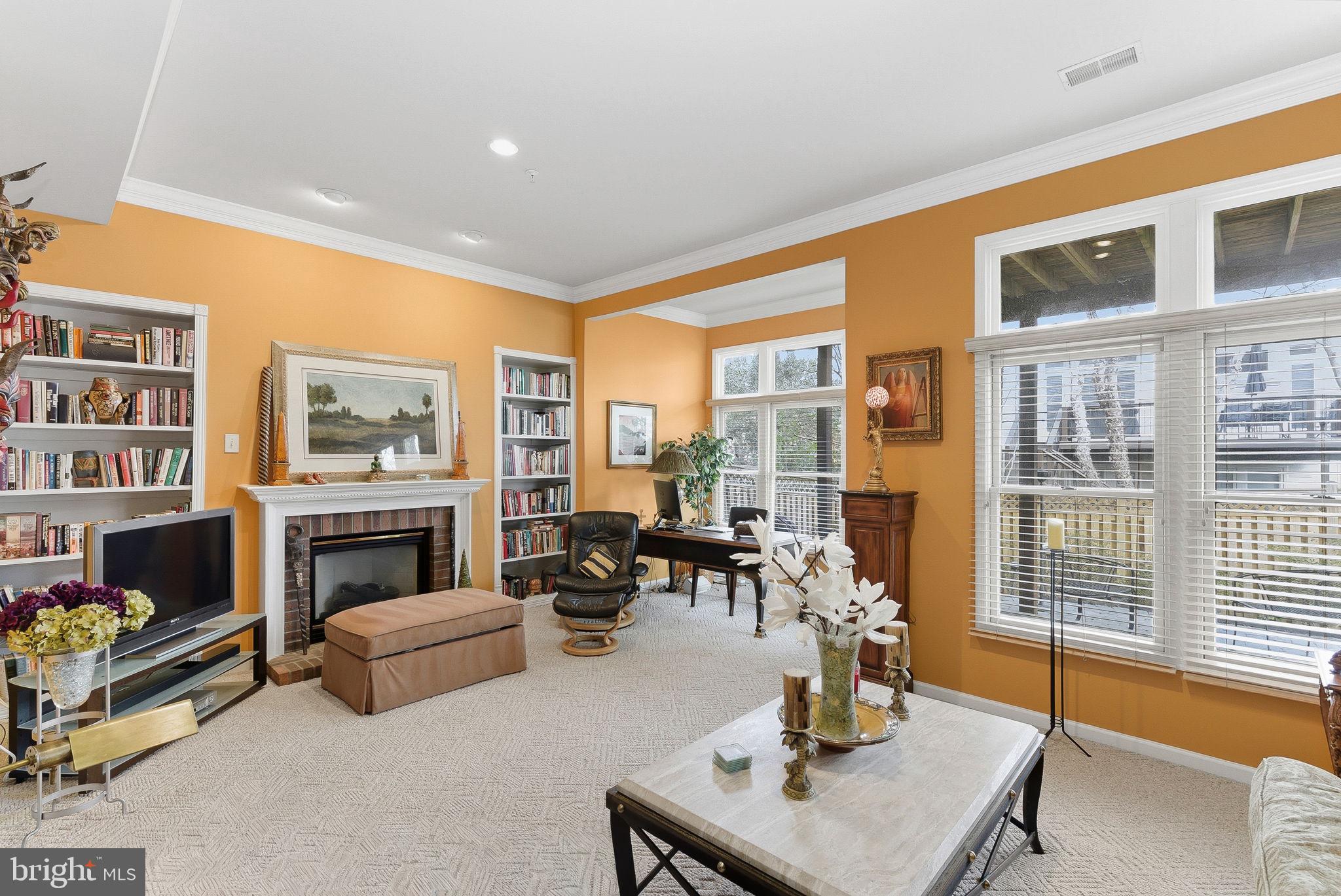 AMBERWOOD - Residential