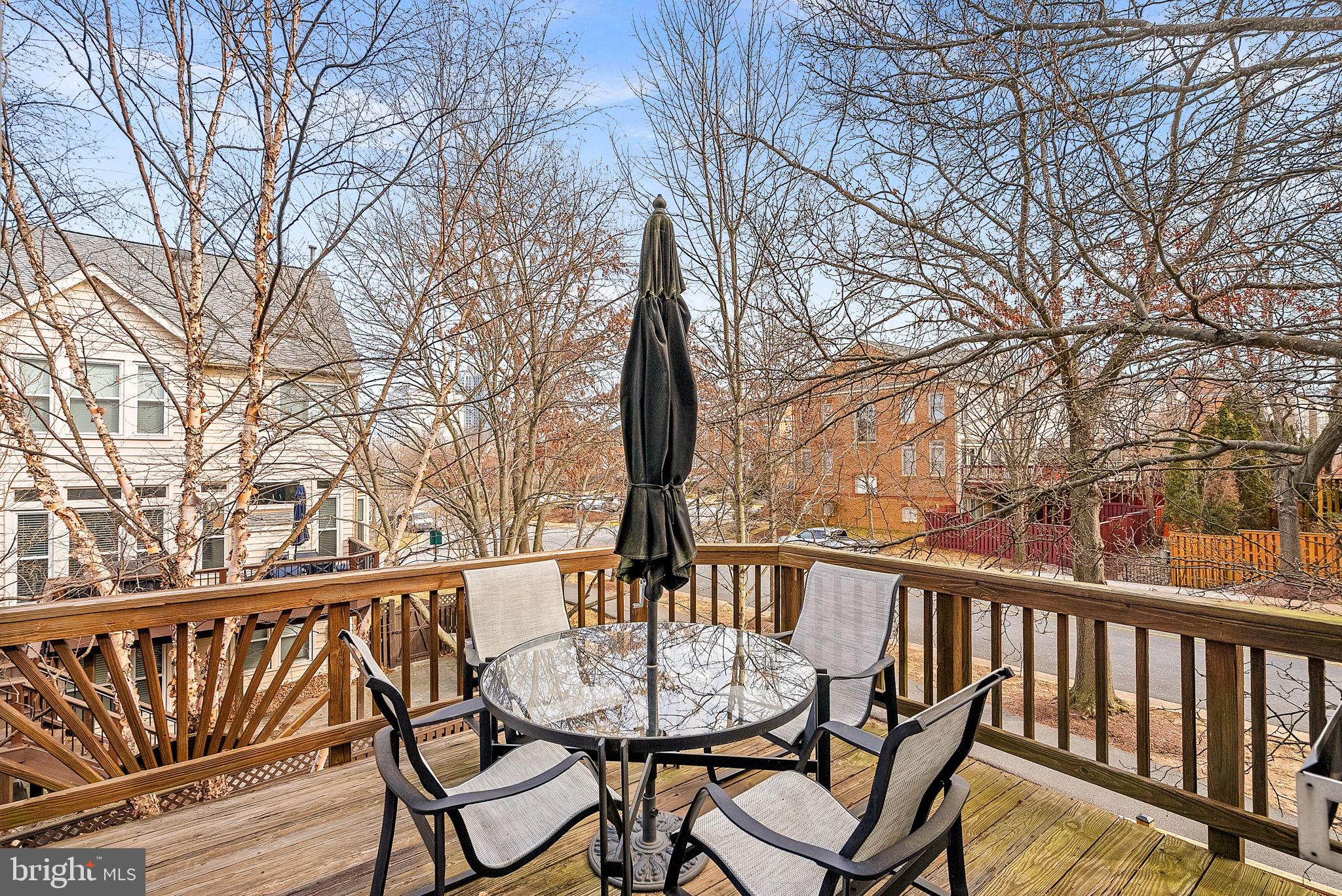 AMBERWOOD - Residential