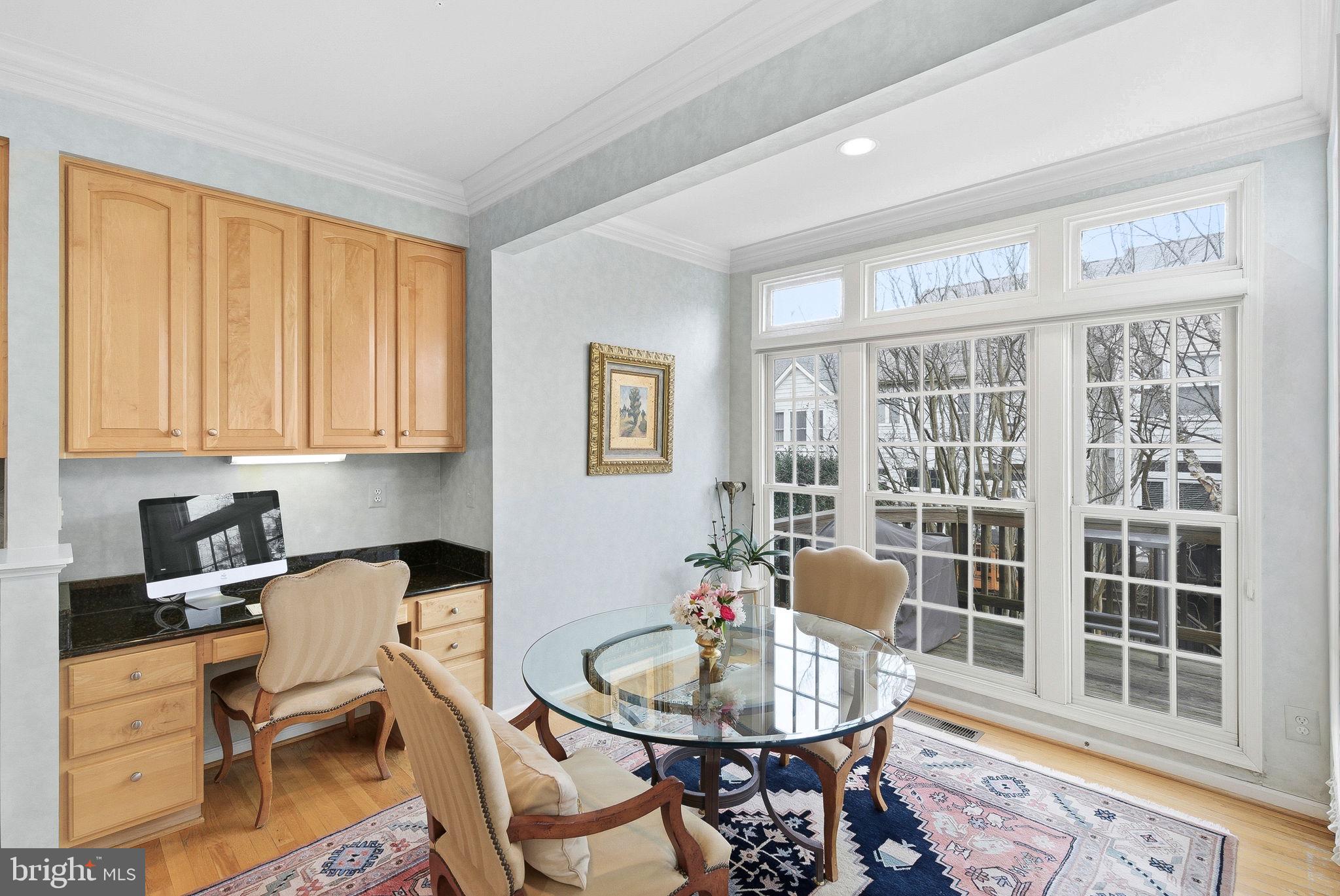 AMBERWOOD - Residential