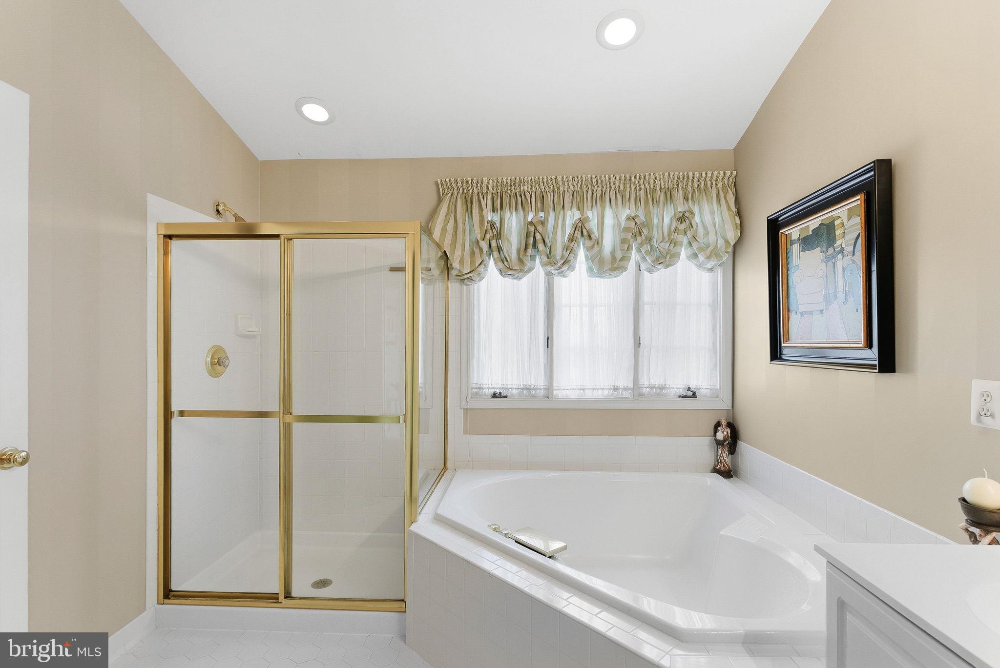 AMBERWOOD - Residential