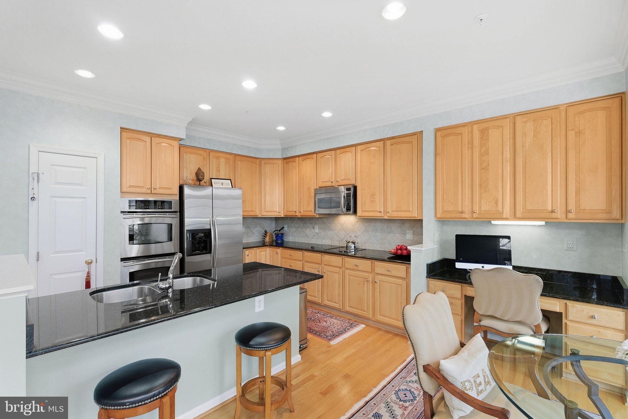 AMBERWOOD - Residential