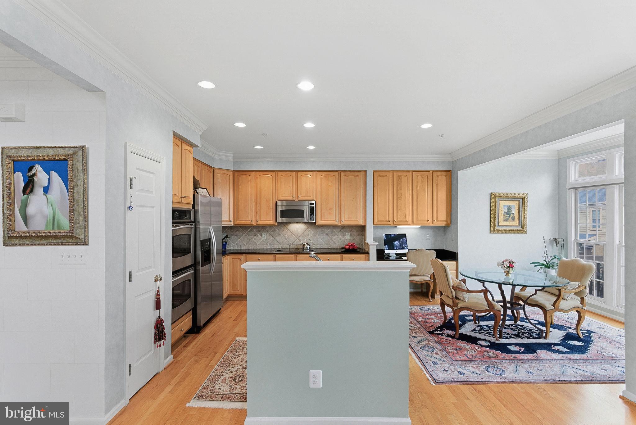 AMBERWOOD - Residential