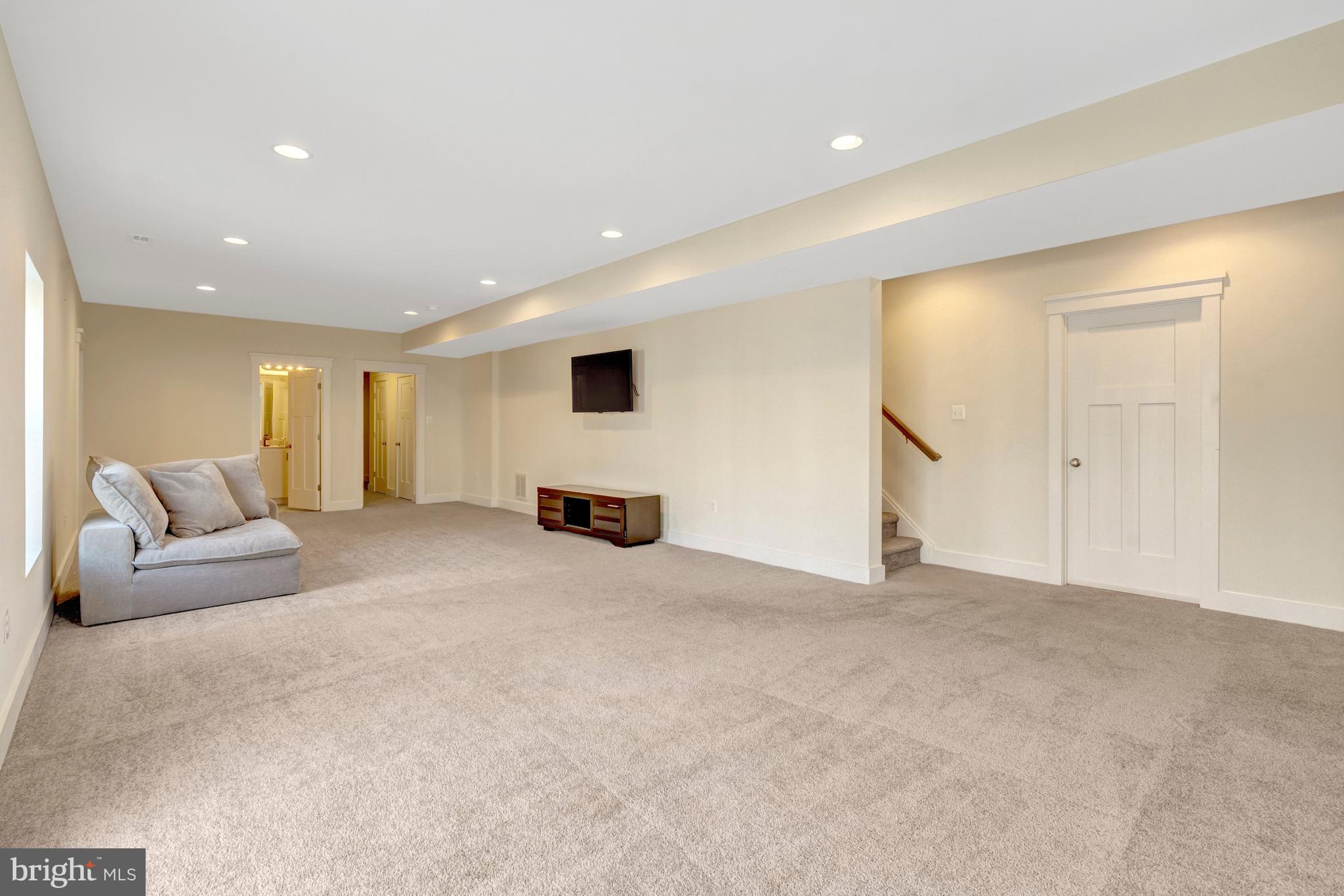 MILLBROOK - Residential