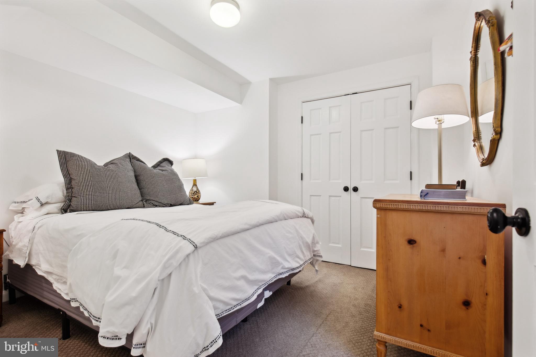 SOUTHPORT - Residential