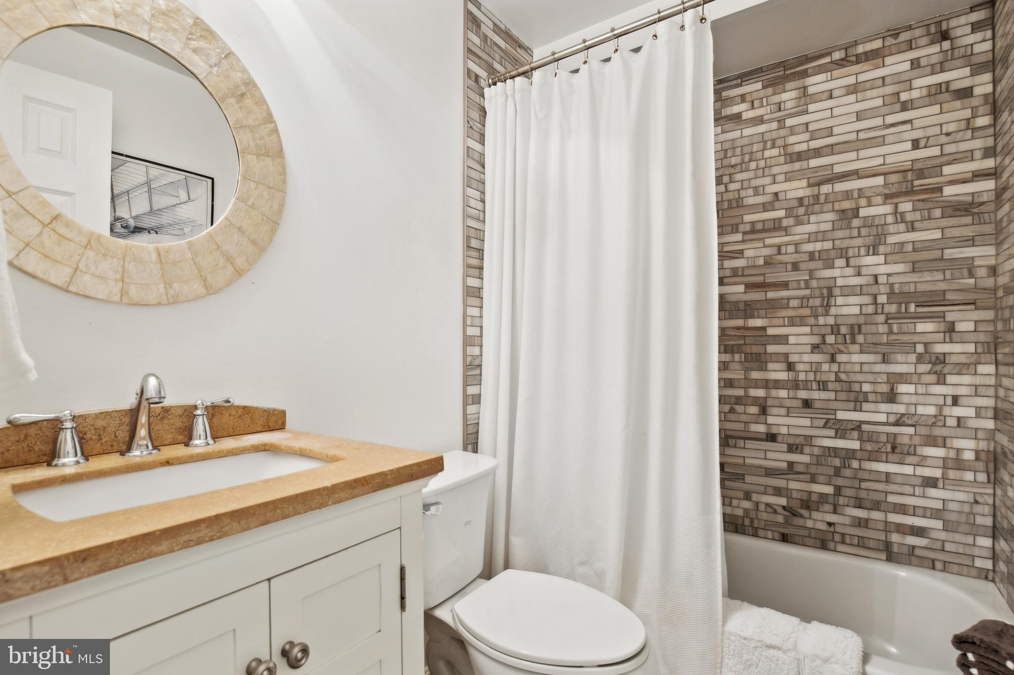 SOUTHPORT - Residential