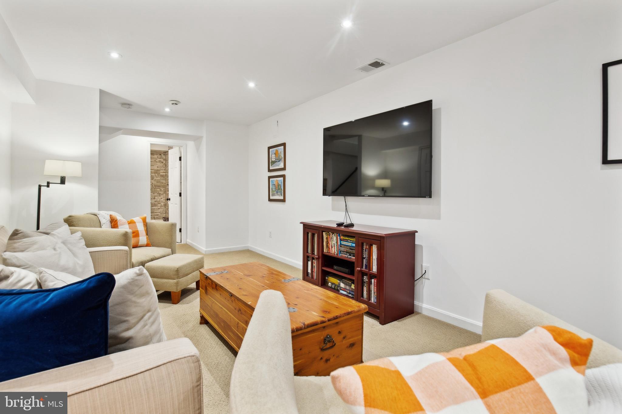 SOUTHPORT - Residential