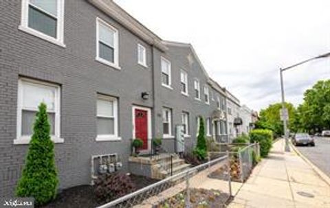 1721 WEST VIRGINIA NE WASHINGTON DC 20002