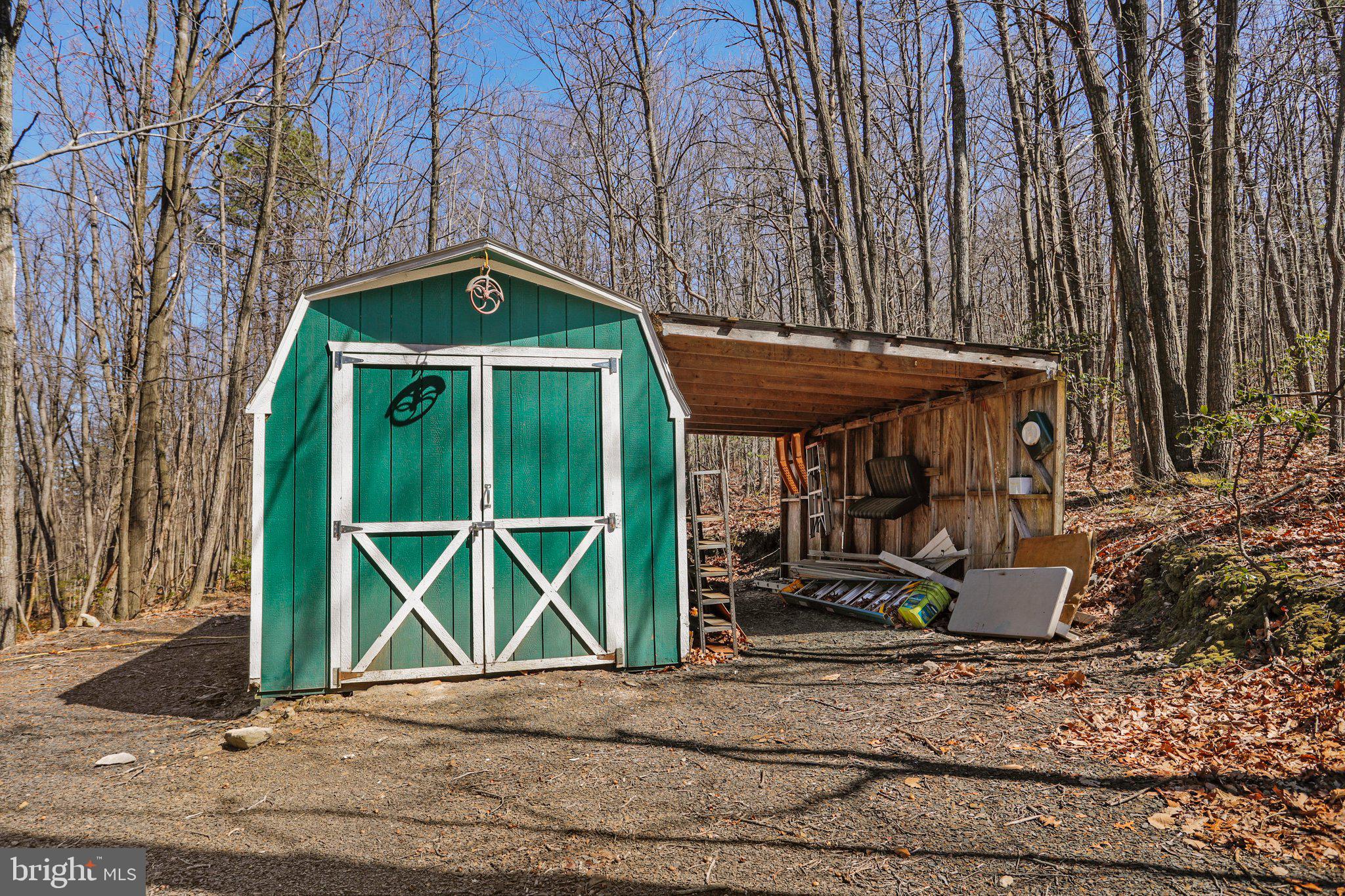 SPRUCE PINE HOLLOW - Residential