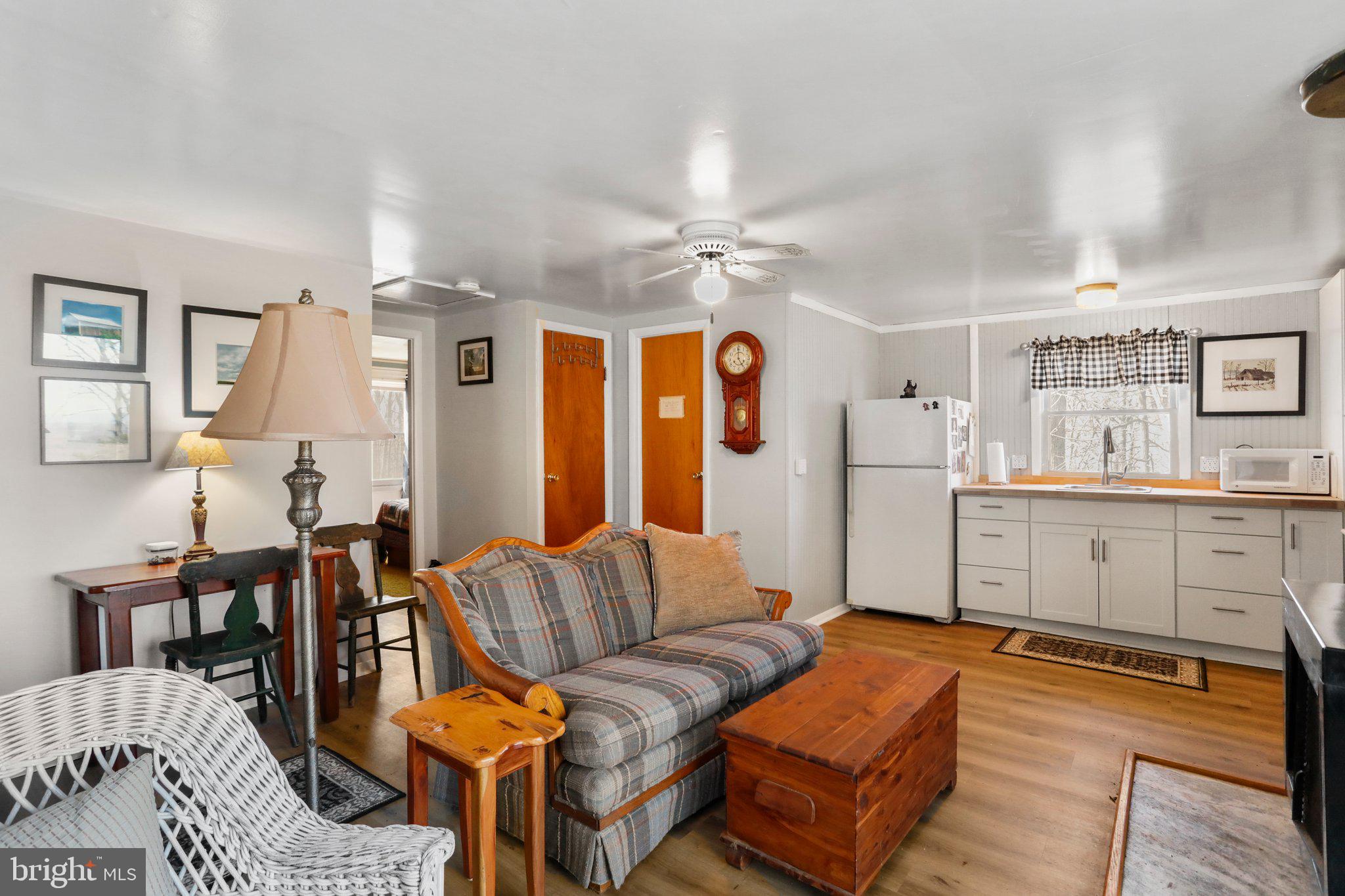 SPRUCE PINE HOLLOW - Residential