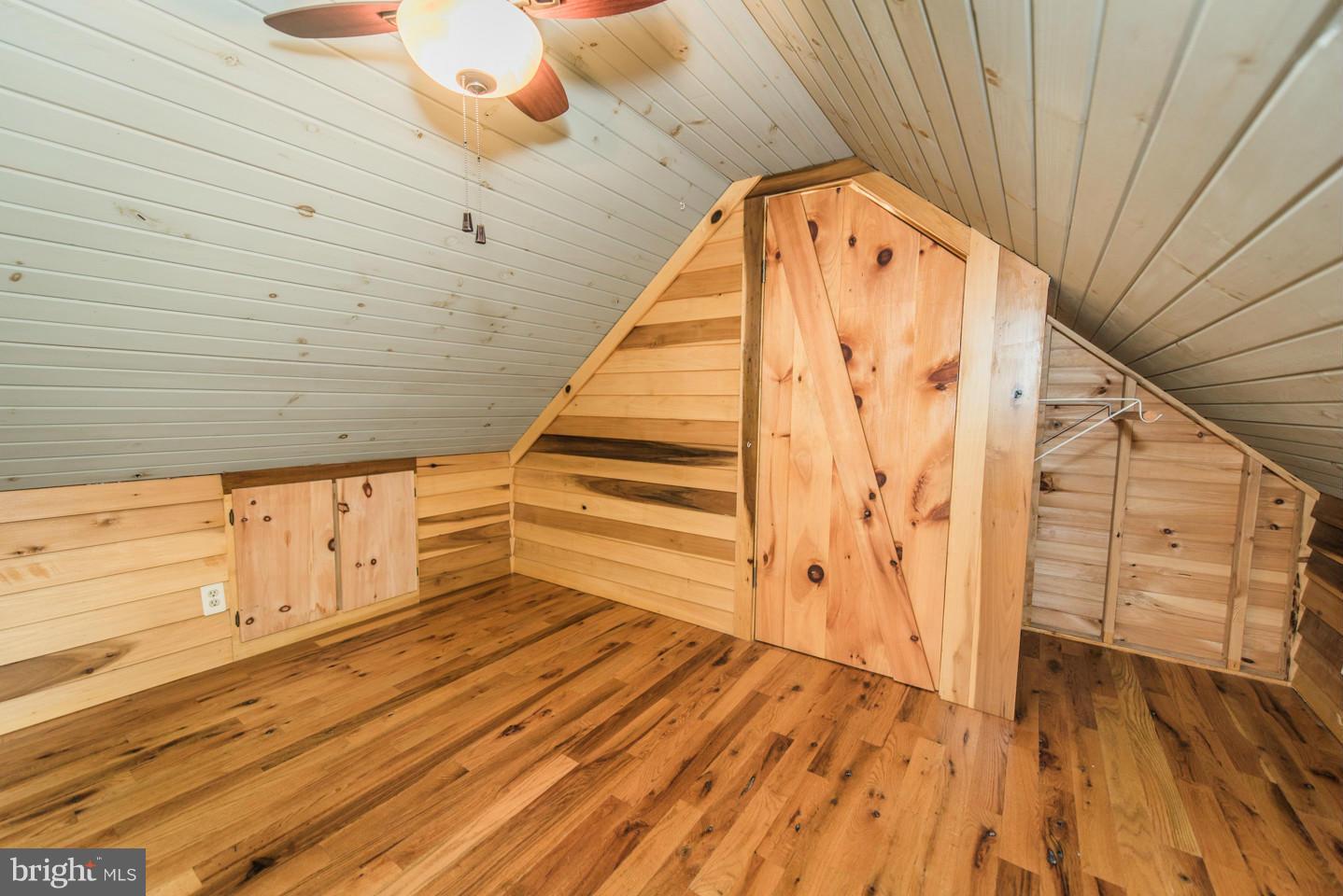 PIN OAK - Residential