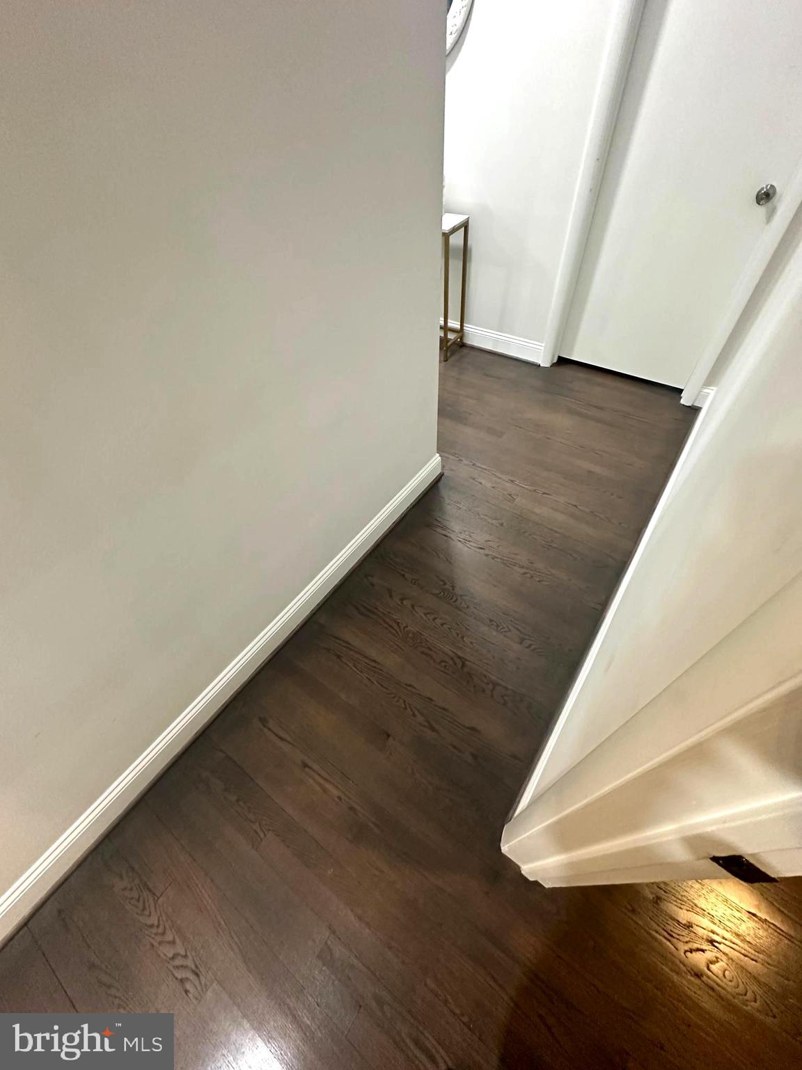 SUBURBAN ESTATES - Residential Lease