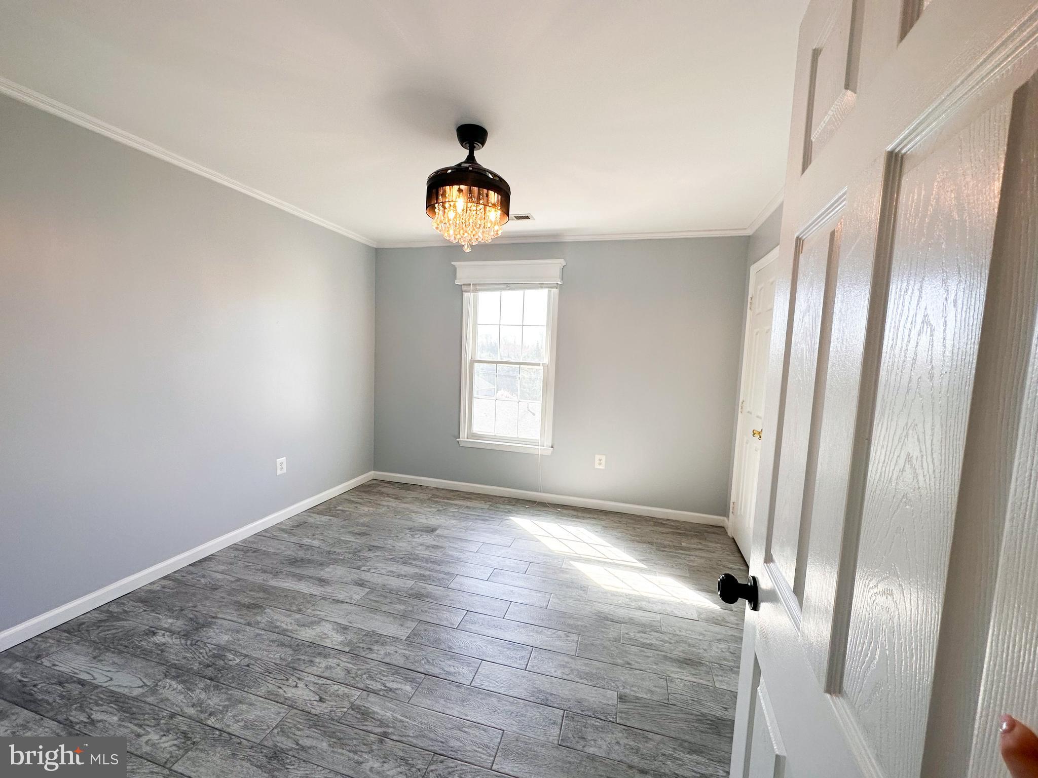 HAMPTON OAKS - Residential