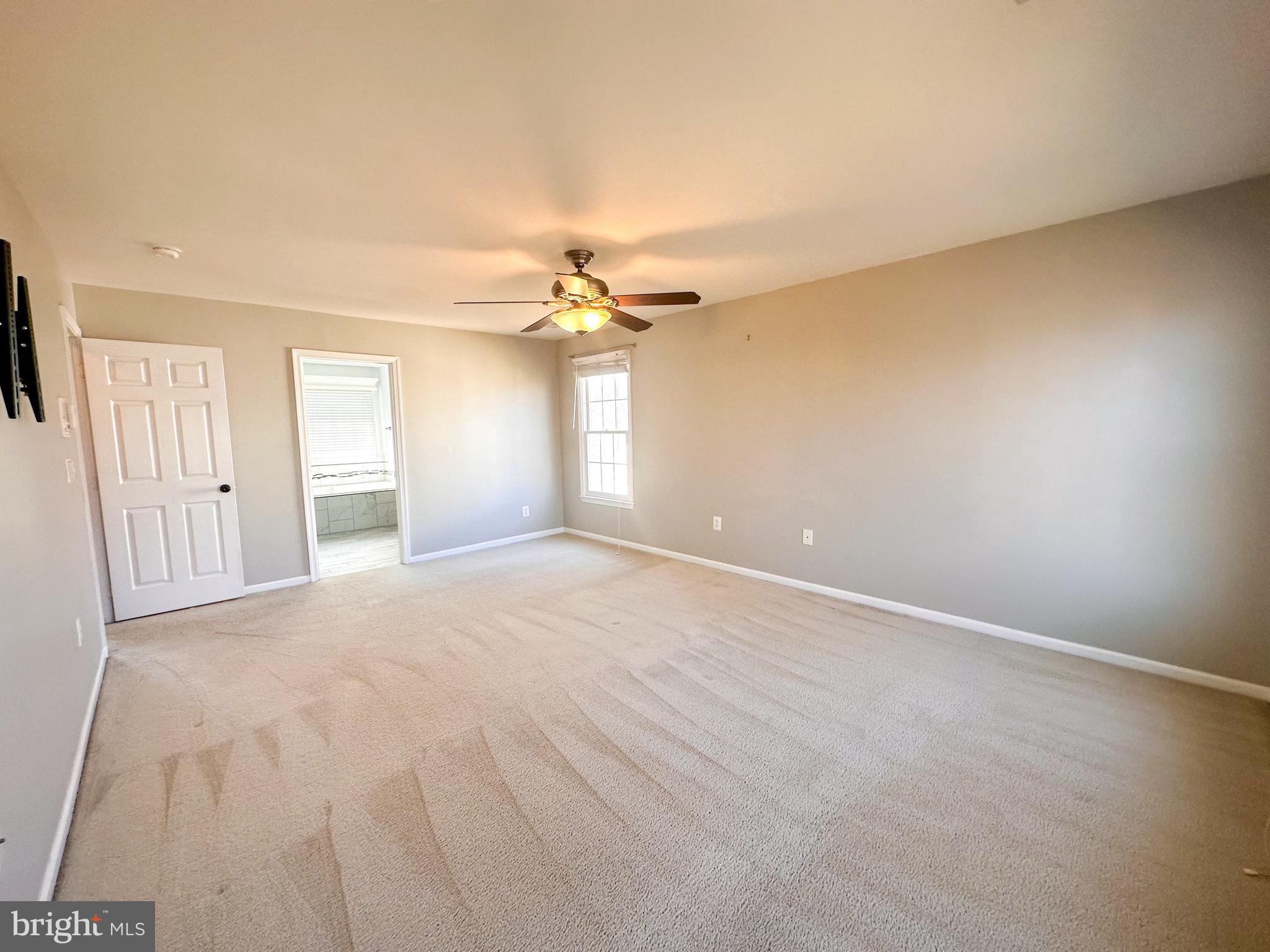 HAMPTON OAKS - Residential