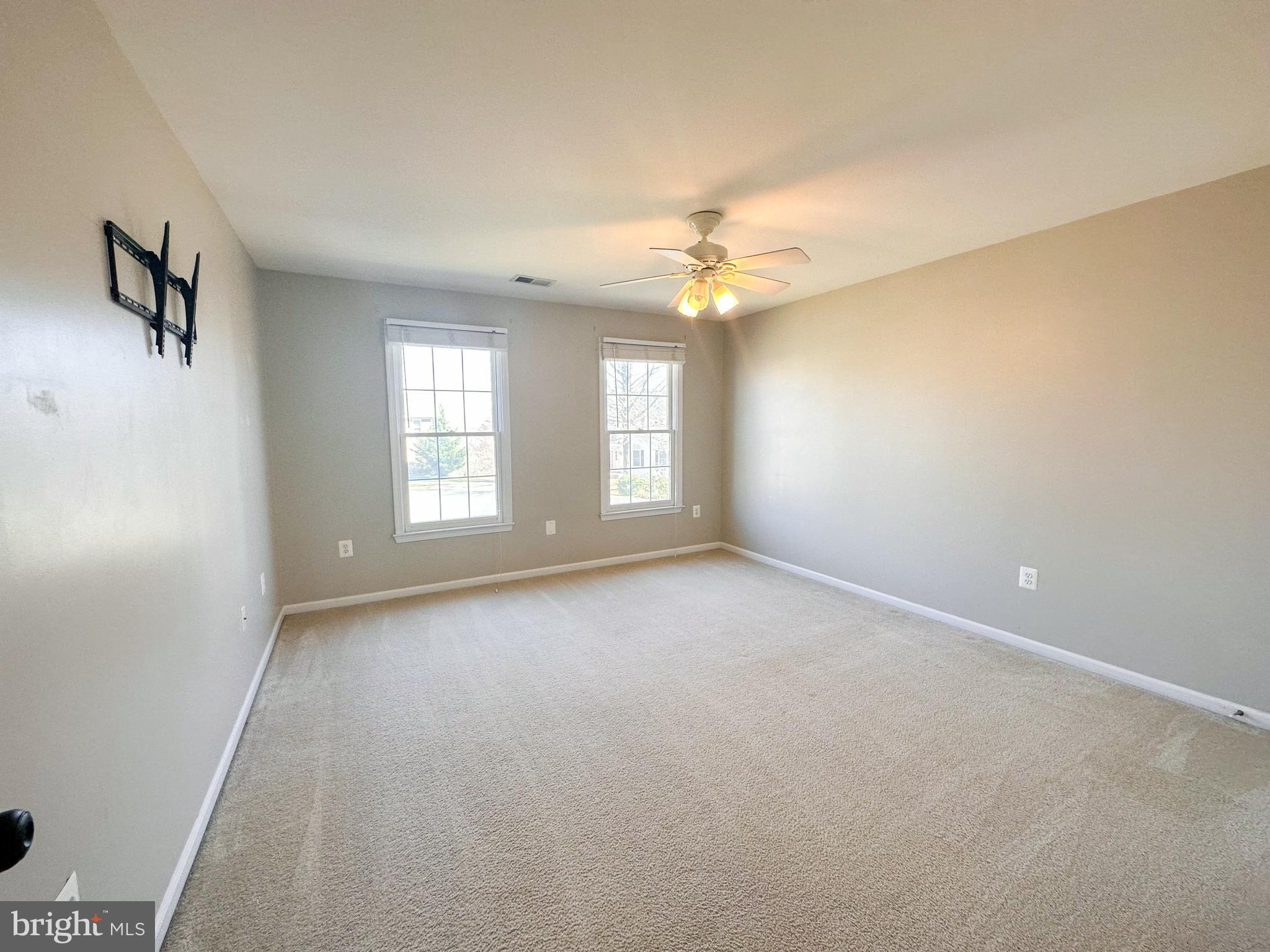 HAMPTON OAKS - Residential