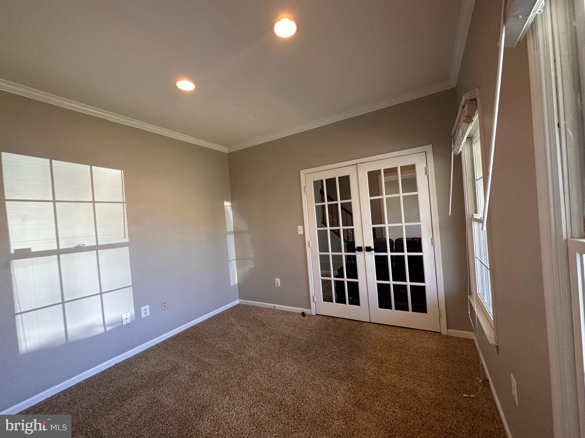 HAMPTON OAKS - Residential