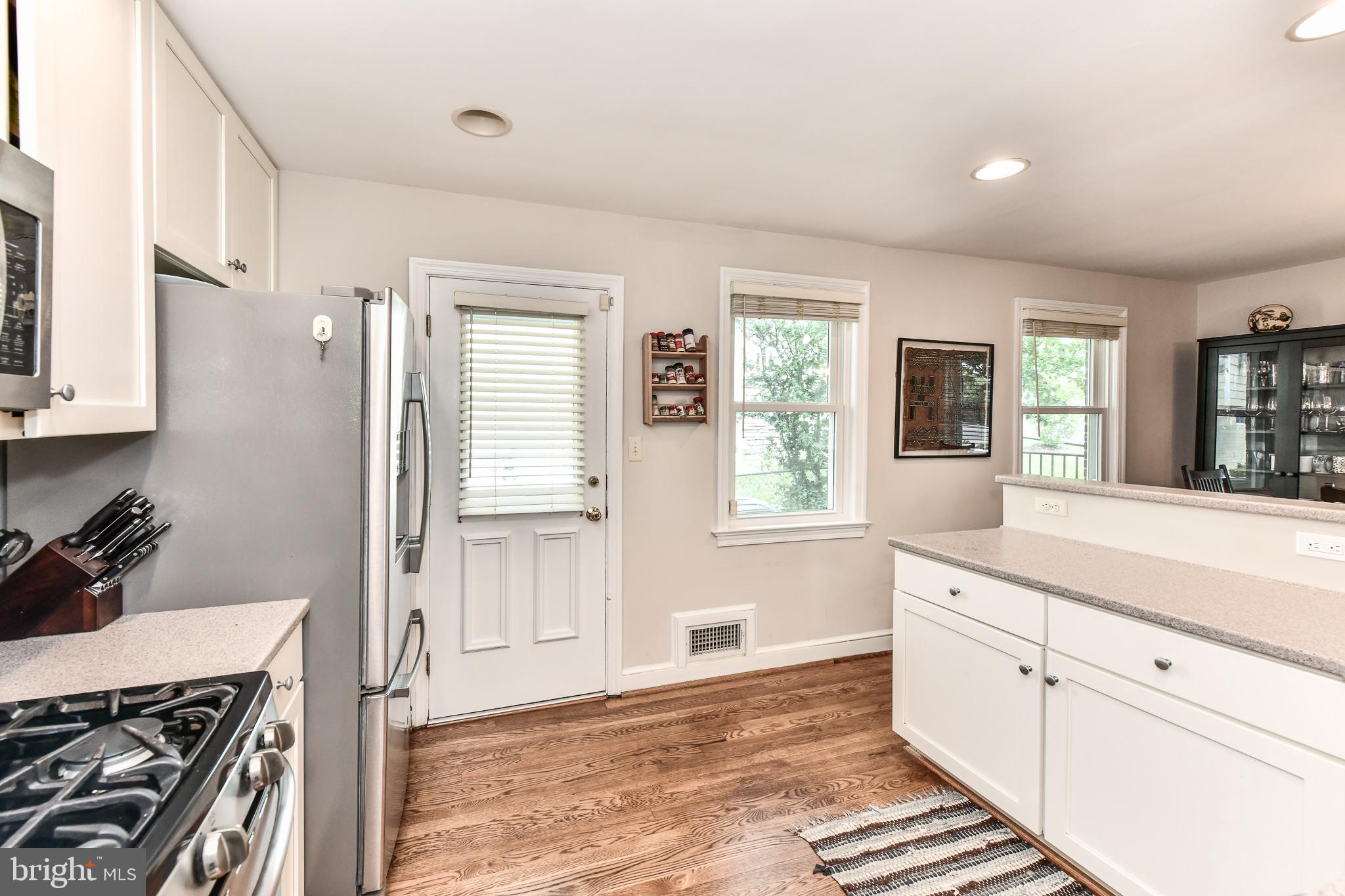 LEXINGTON VILLAGE - Residential Lease