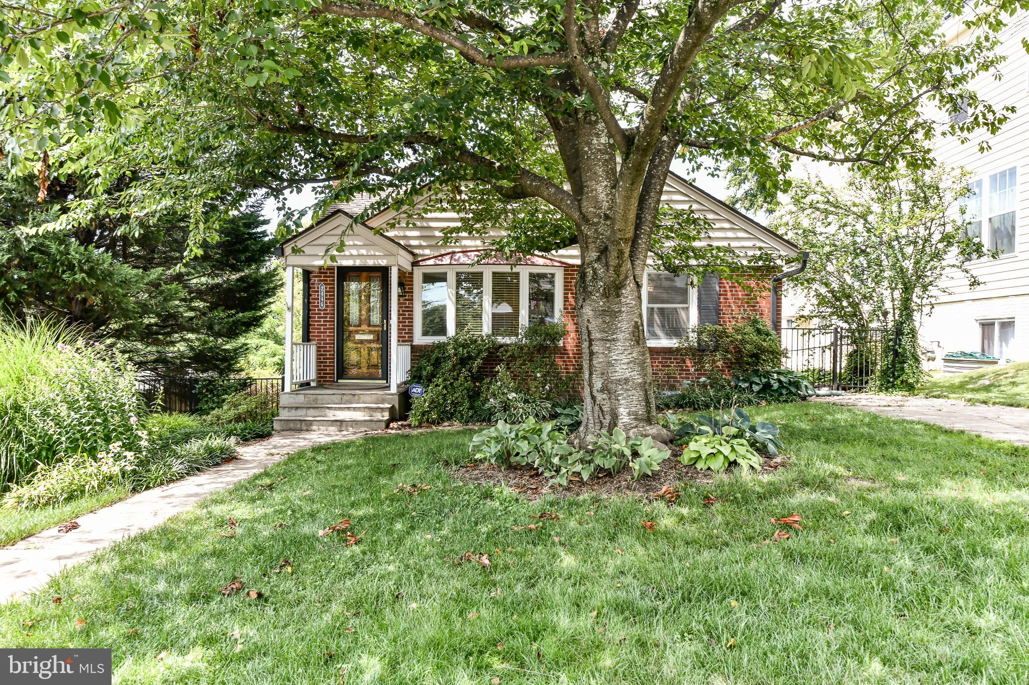 LEXINGTON VILLAGE - Residential Lease