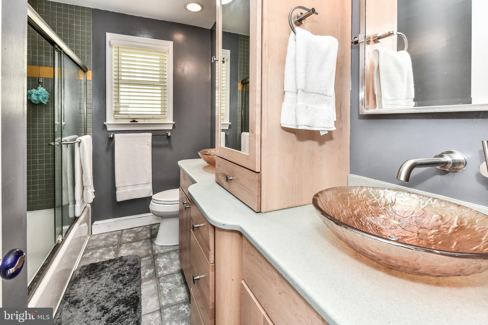 LEXINGTON VILLAGE - Residential Lease