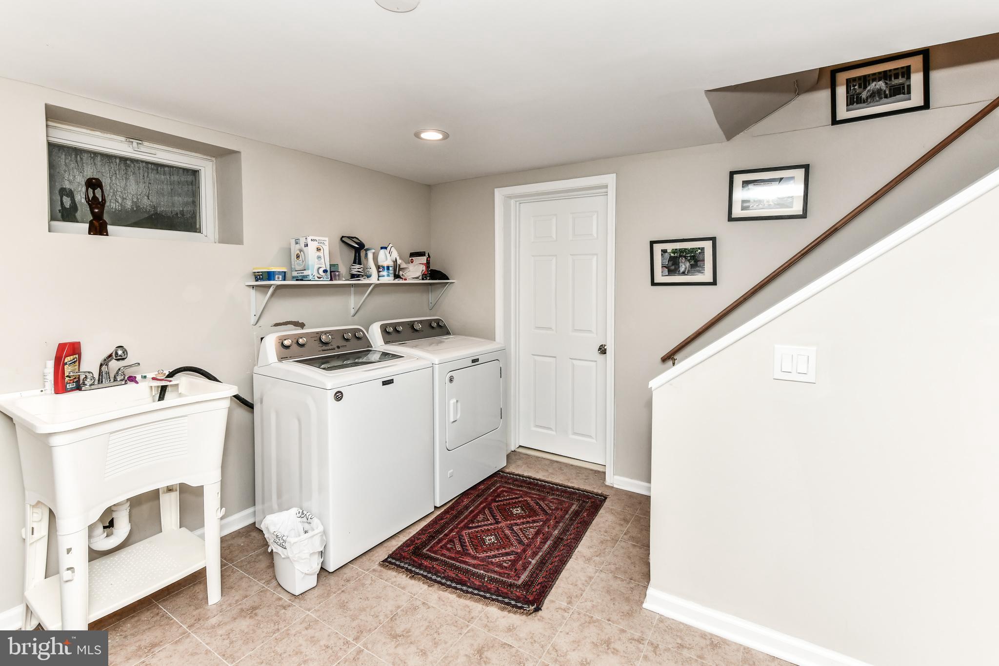 LEXINGTON VILLAGE - Residential Lease