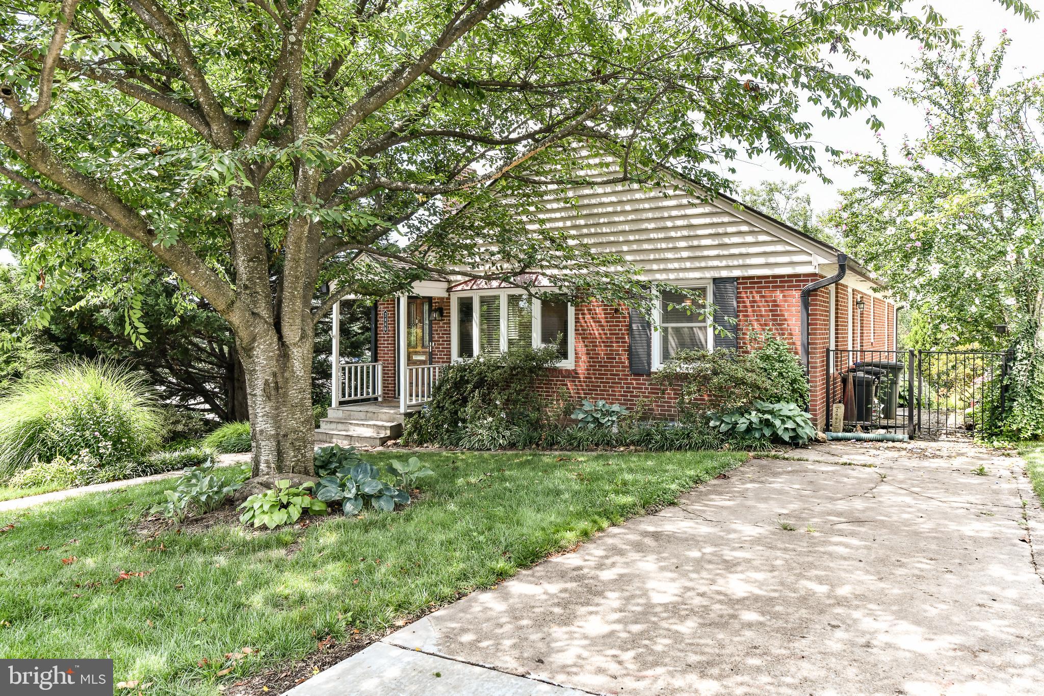 LEXINGTON VILLAGE - Residential Lease