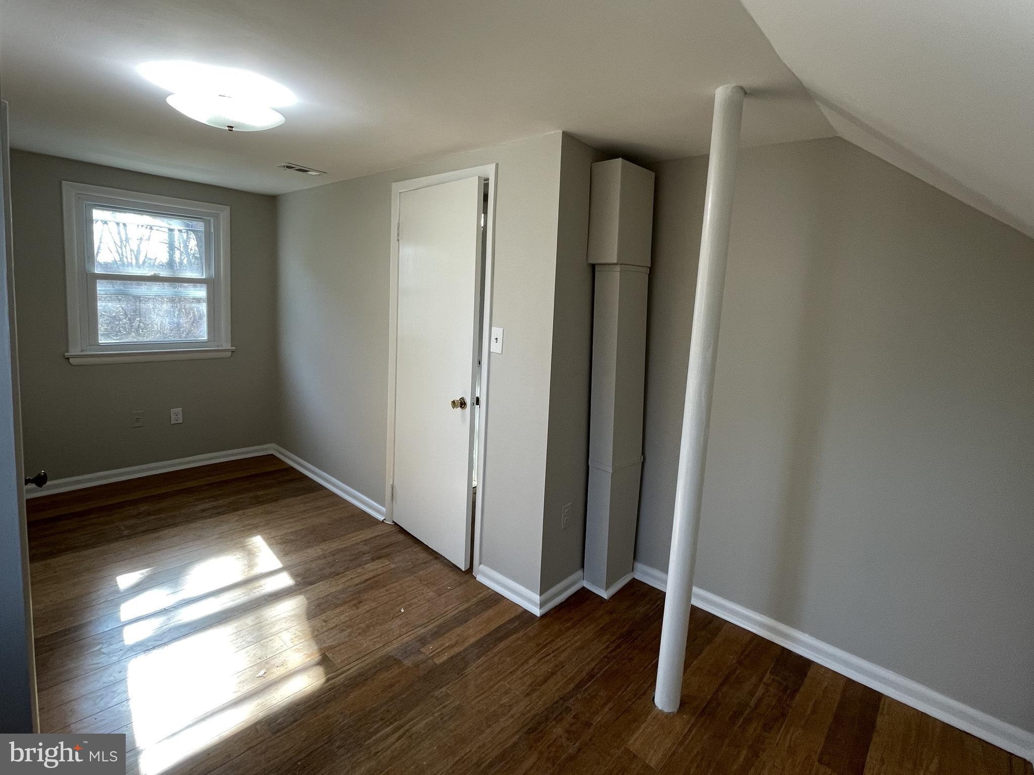 CAROLE HIGHLANDS - Residential