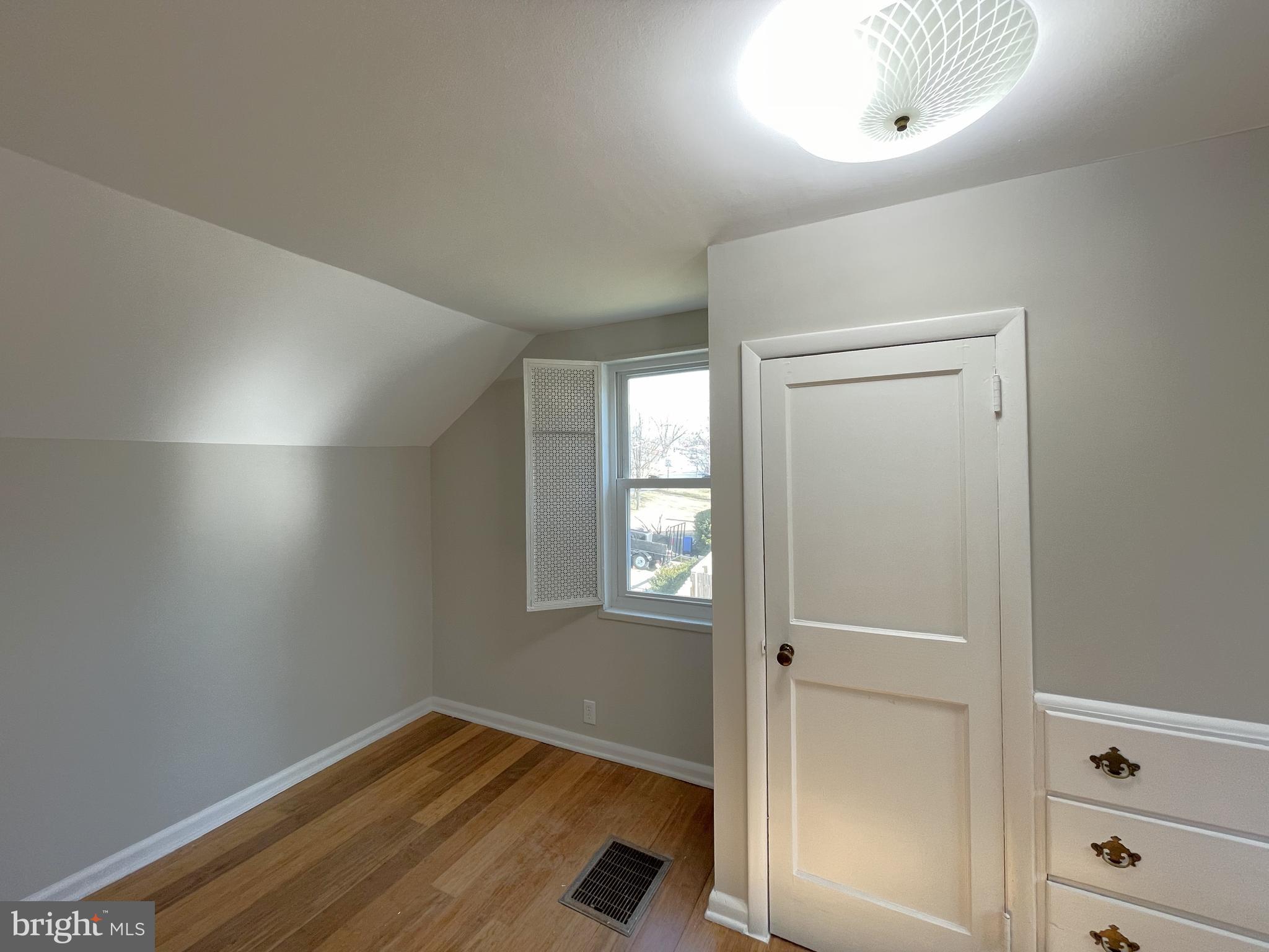 CAROLE HIGHLANDS - Residential