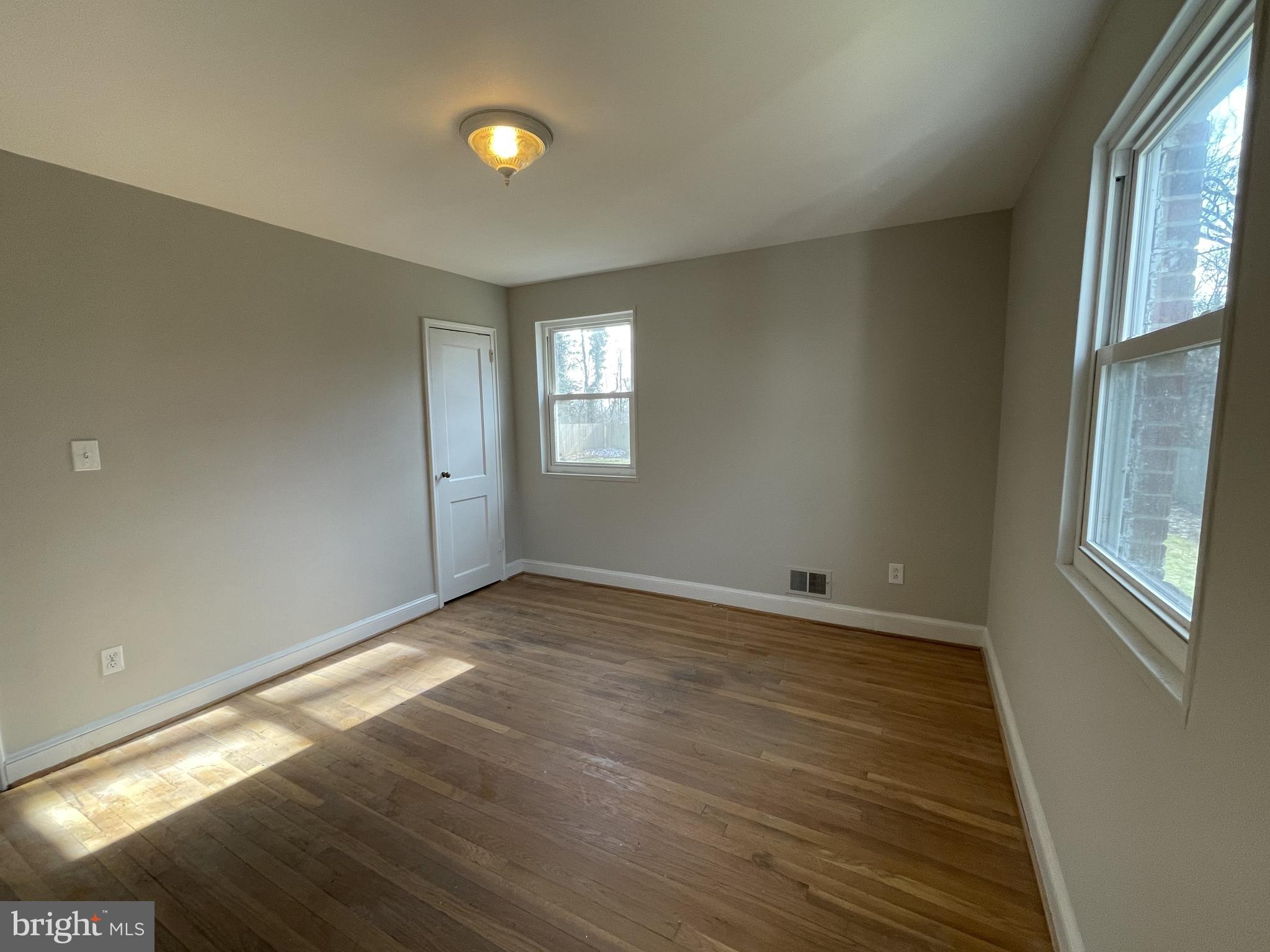 CAROLE HIGHLANDS - Residential