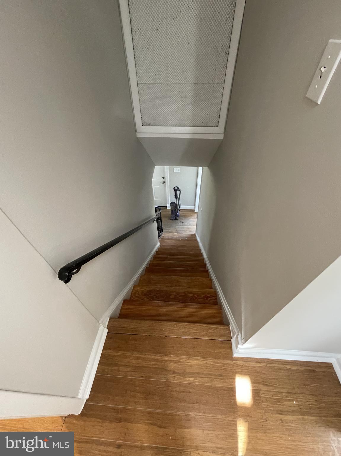 CAROLE HIGHLANDS - Residential