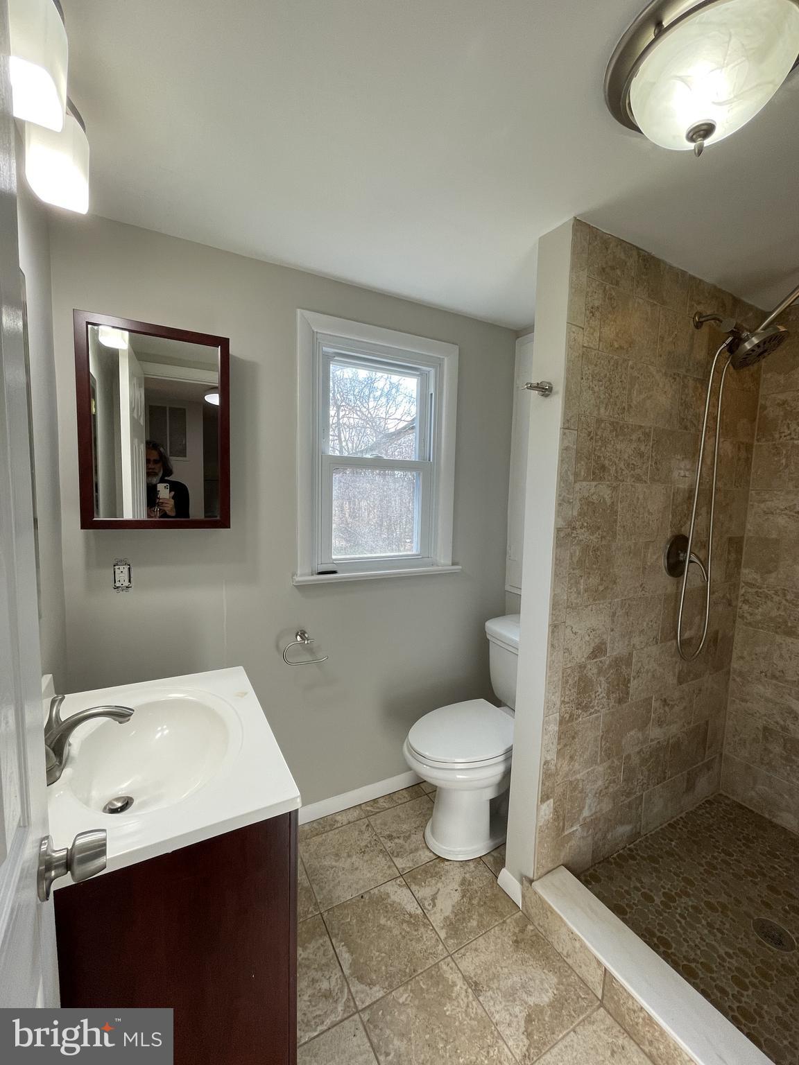 CAROLE HIGHLANDS - Residential